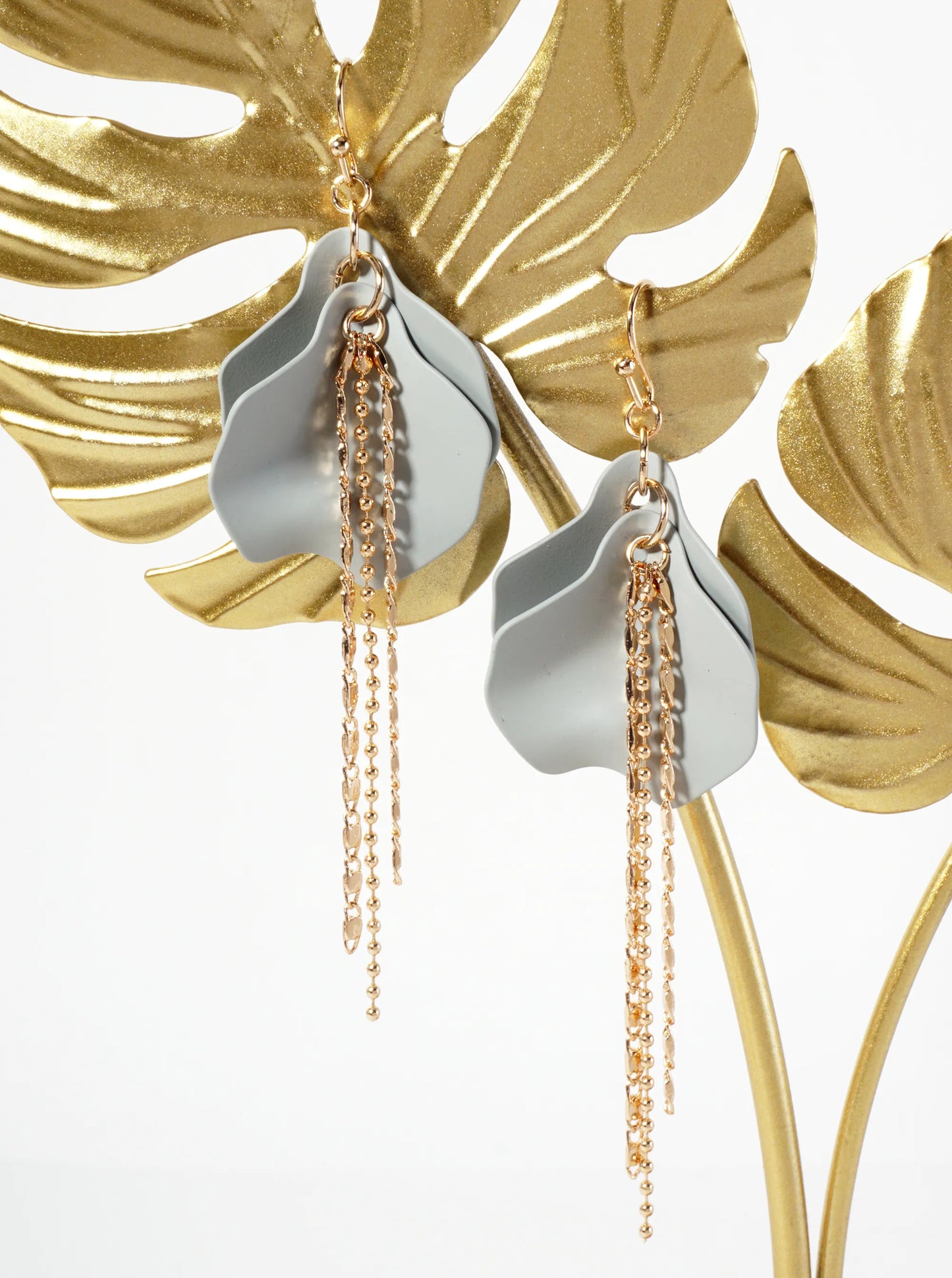 Botanical-Theme Rubber-Coated Flower Petal Design Dangle Earrings With Chain Drop