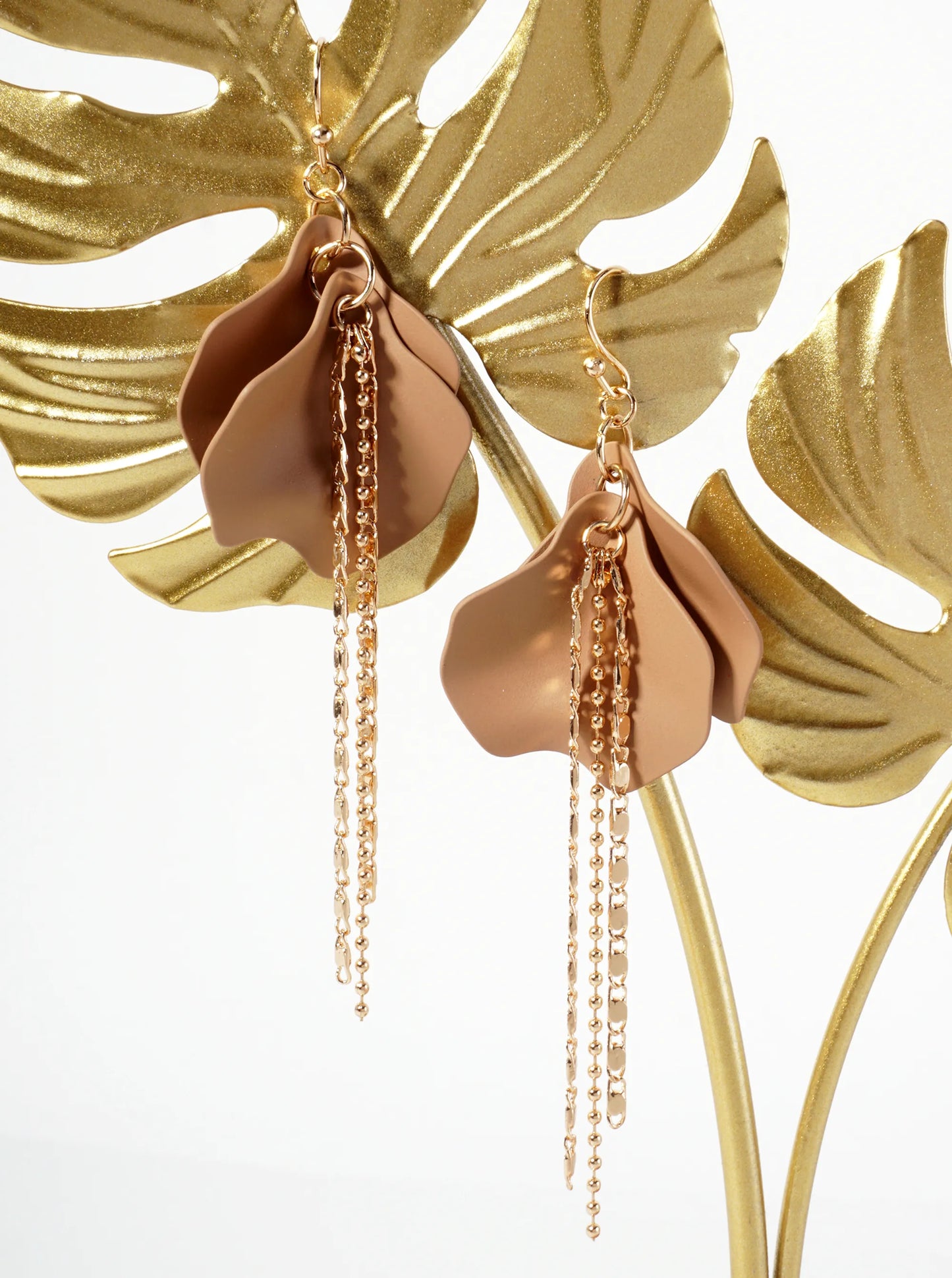 Botanical-Theme Rubber-Coated Flower Petal Design Dangle Earrings With Chain Drop