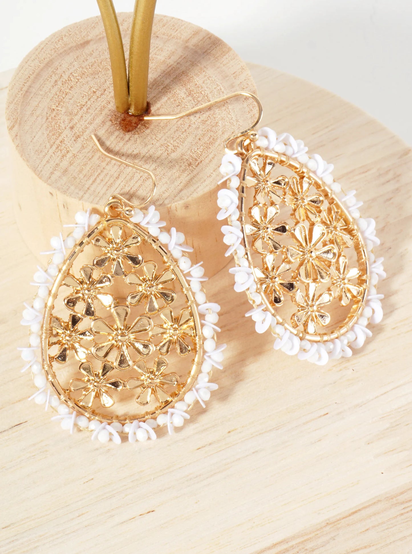 Botanical-Theme Sequin Glass-Beaded Floral Teardrop Dangle Earrings