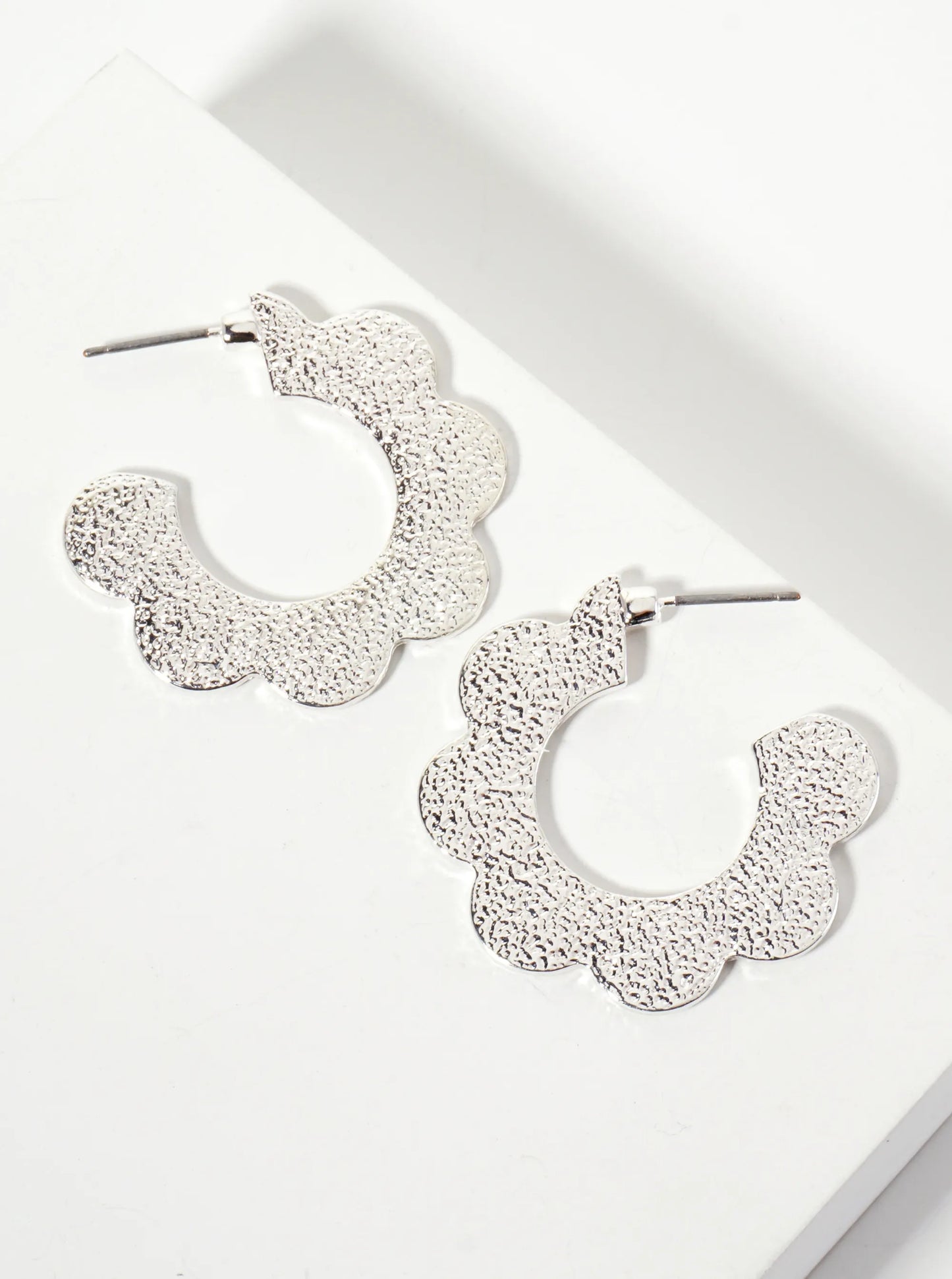 Botanical-Theme Textured 35mm Flower-Shaped Open Hoop Earrings