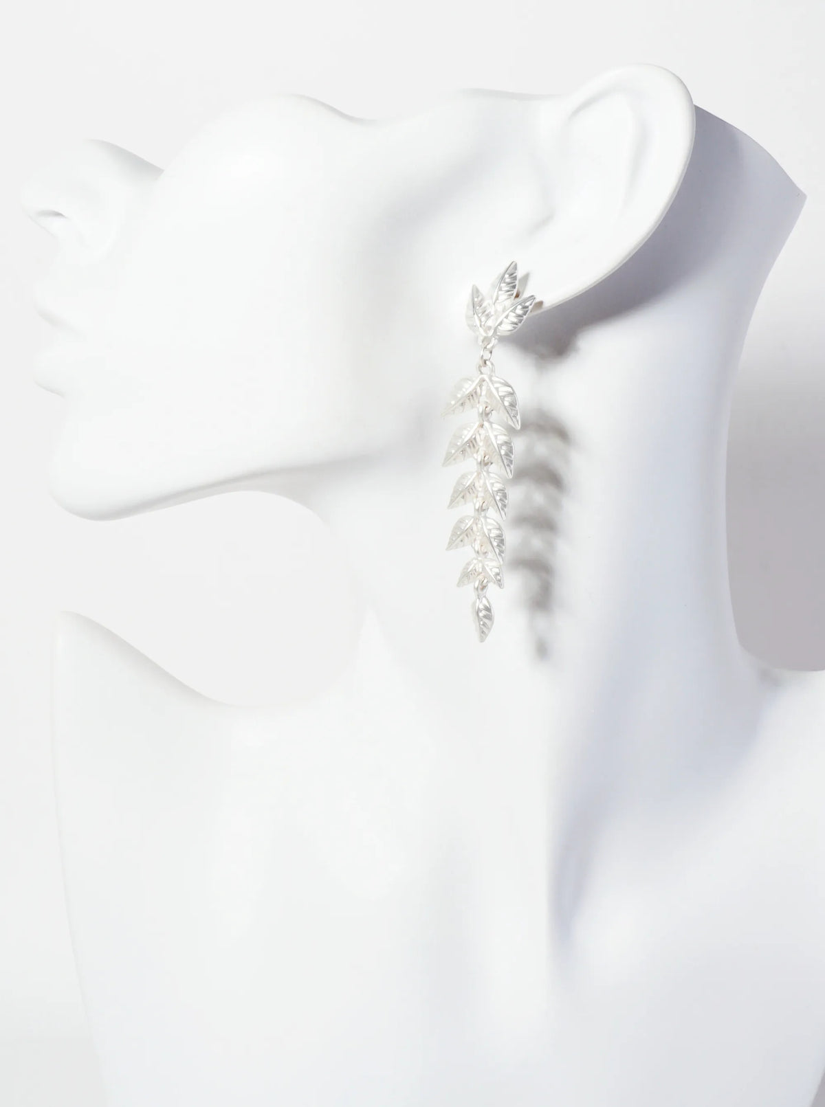 Botanical-Theme Textured Leaf Drop Dangle Earrings