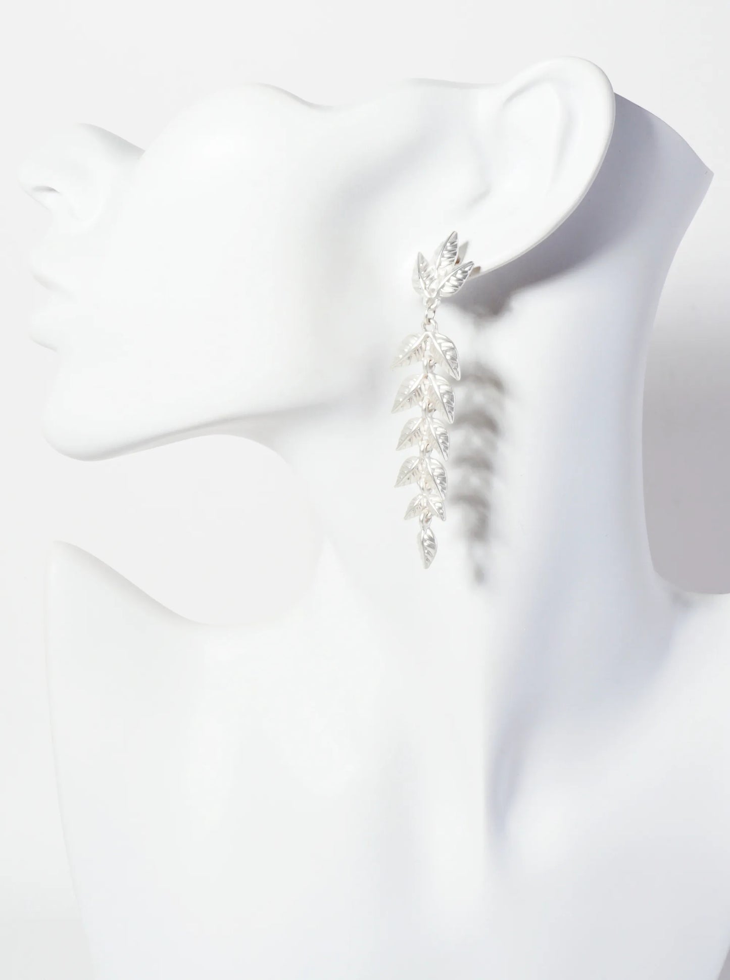 Botanical-Theme Textured Leaf Drop Dangle Earrings