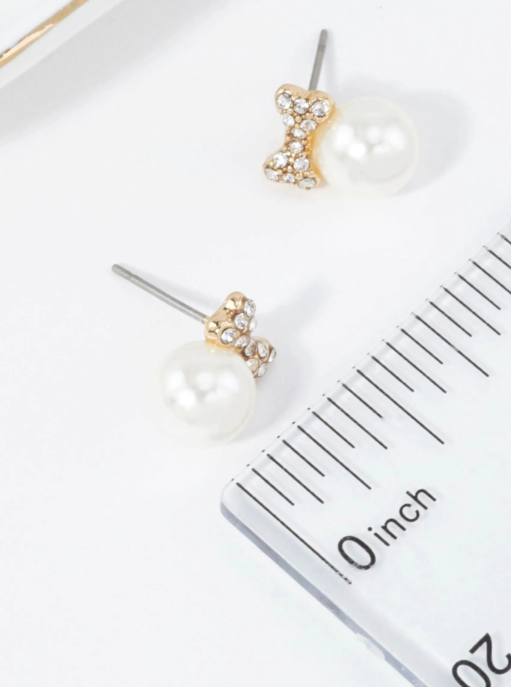 Bow-Pearl-Rhinestone-Stud-Earrings-149-AE6630-GDCR-1-QQI2HL06070926K1020.jpg
