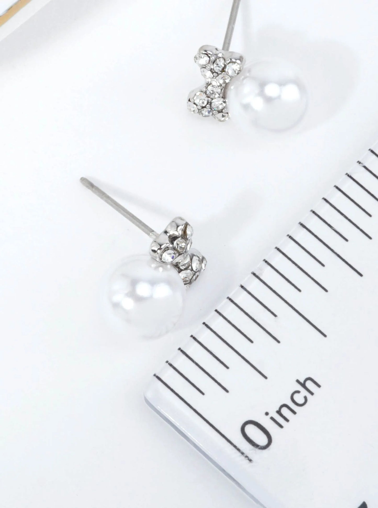 Bow-Pearl-Rhinestone-Stud-Earrings-149-AE6630-RHWH-1-5QIFJN06070926K1020.jpg