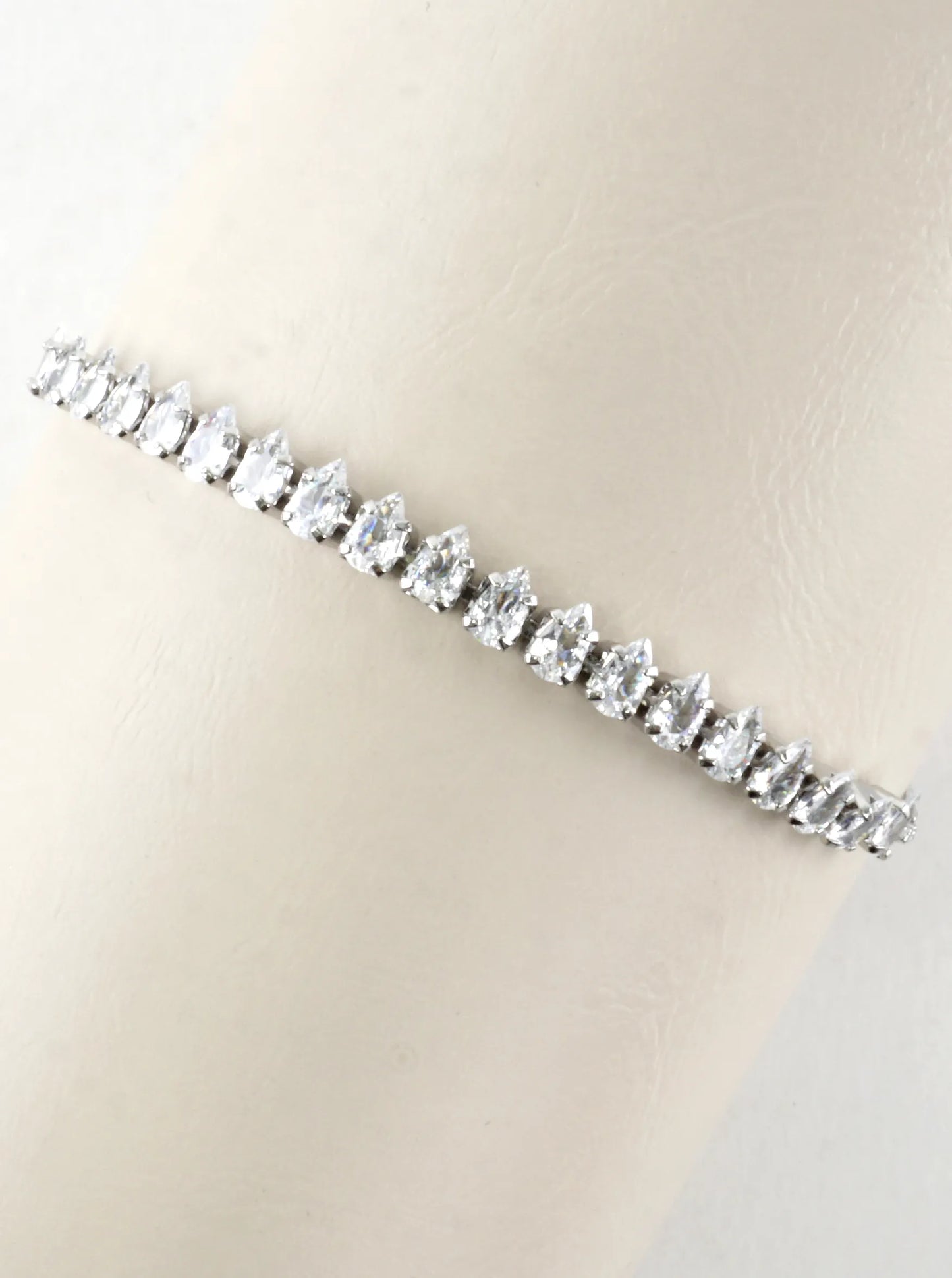 Brass Cubic Zirconia Oval 3mm Pull Tie Bracelet