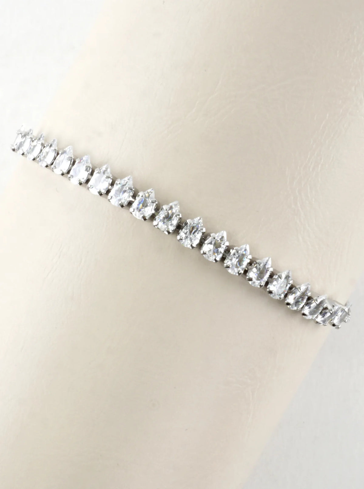 Brass Cubic Zirconia Oval 3mm Pull Tie Bracelet