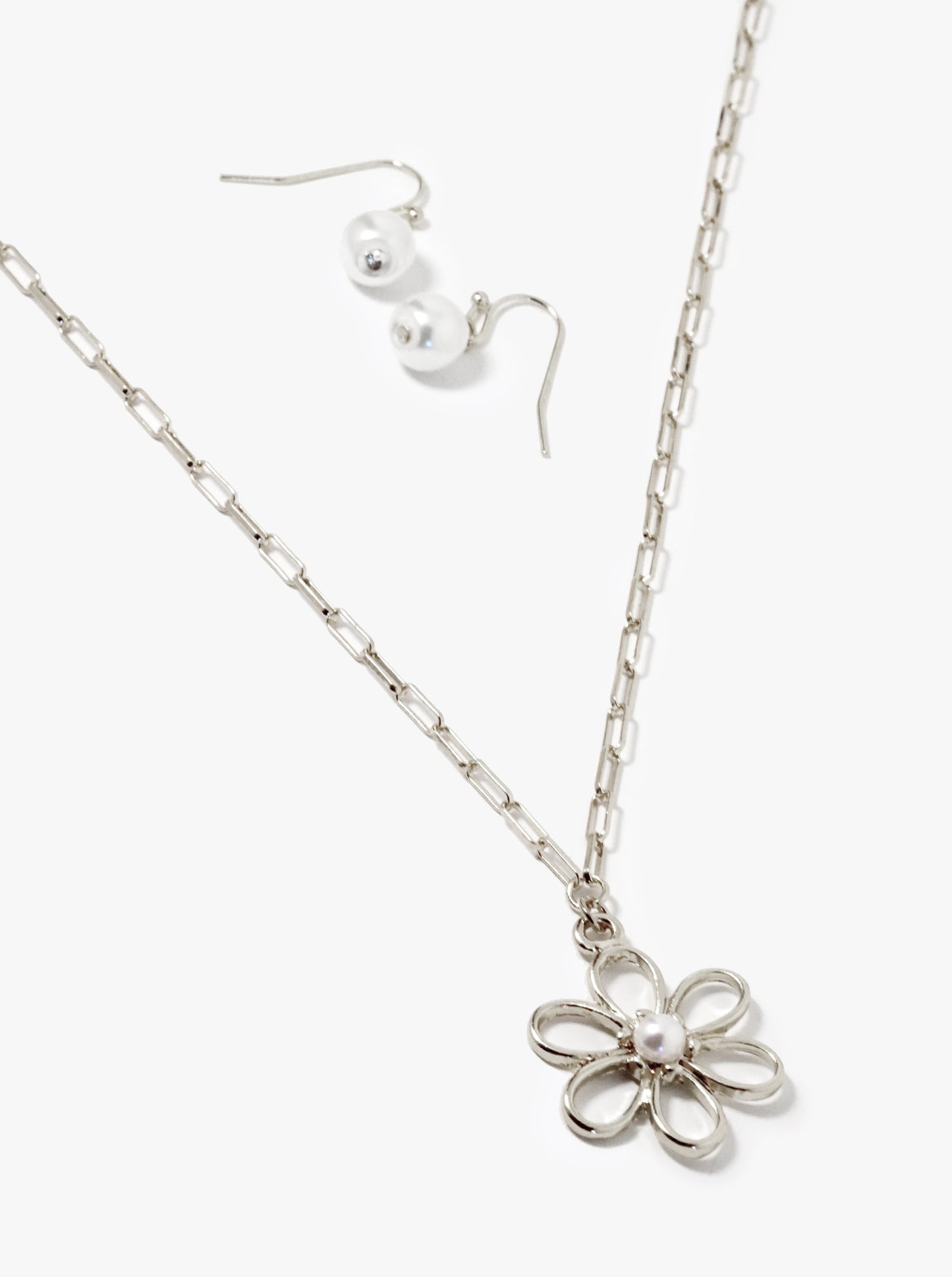 Brass Wire Flower Pendant Necklace With Earrings Set