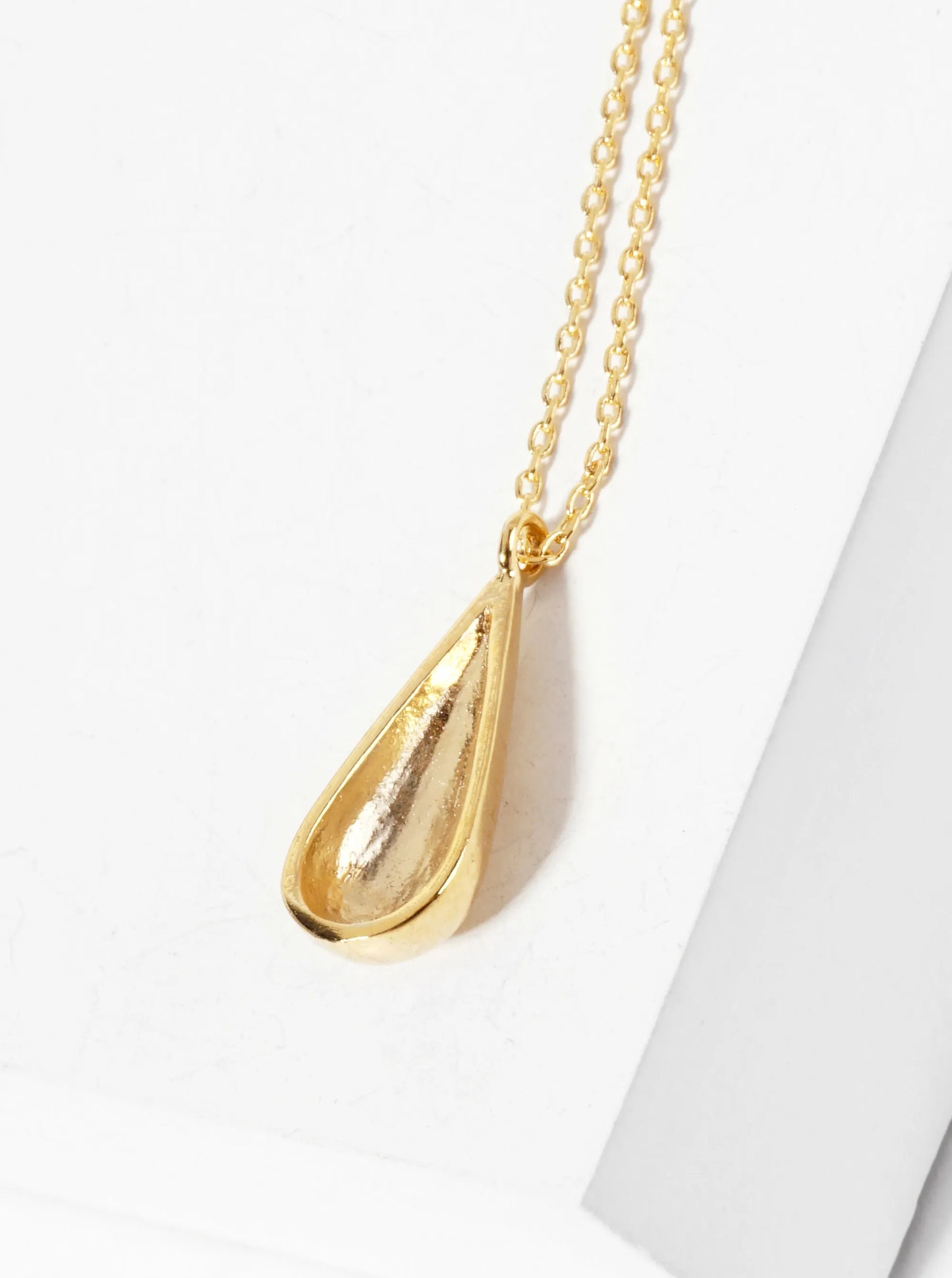 Brushed-Texture 3D Teardrop Pendant 18K-Gold-Dipped Necklace