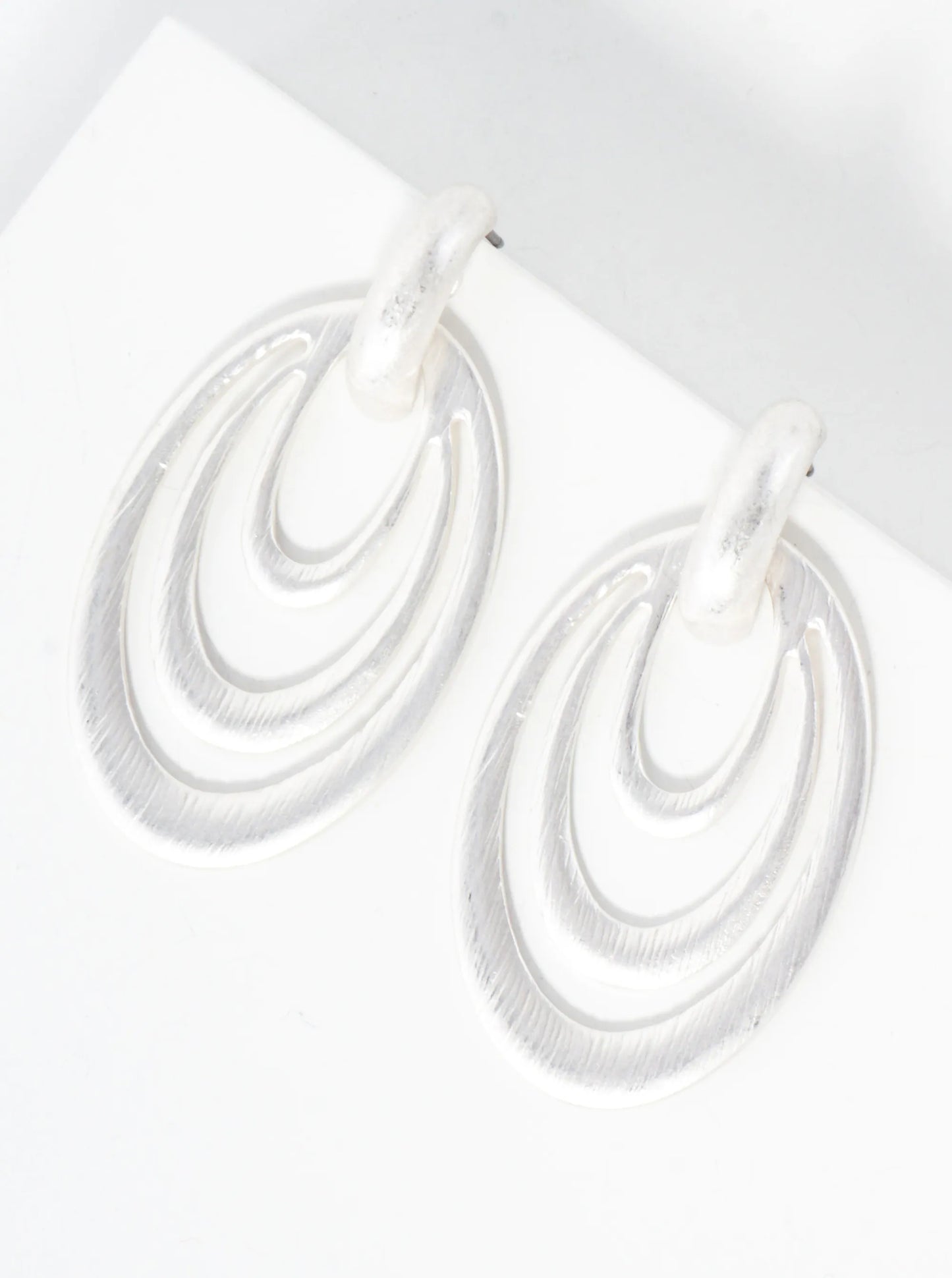 Brushed-Texture Oval Shape Metal Doorknocker Earrings
