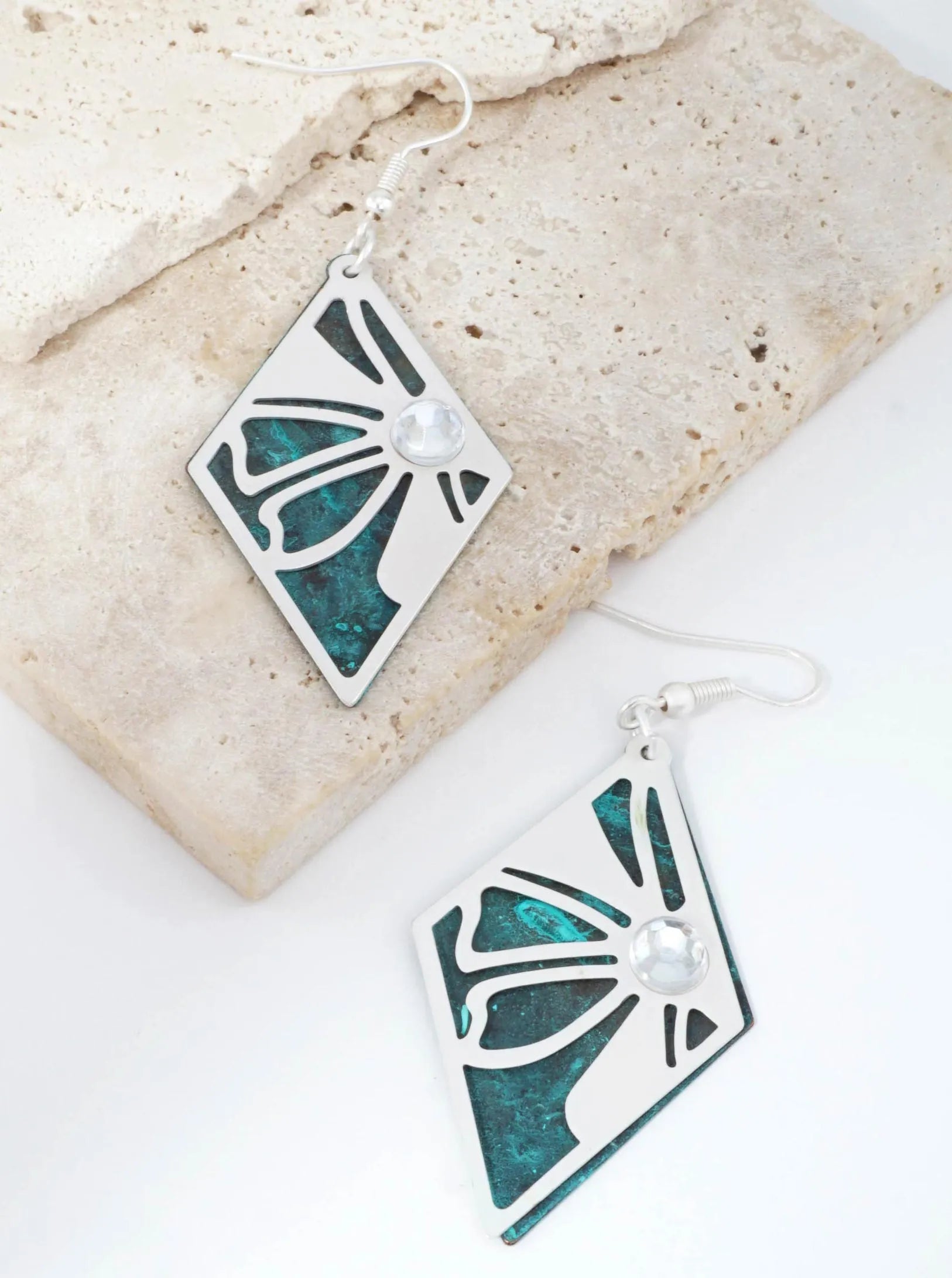 Butterfly-Cutout-Drop-Earrings-141-76196-PTMS-0-QAXKPK10070126K1050.jpg