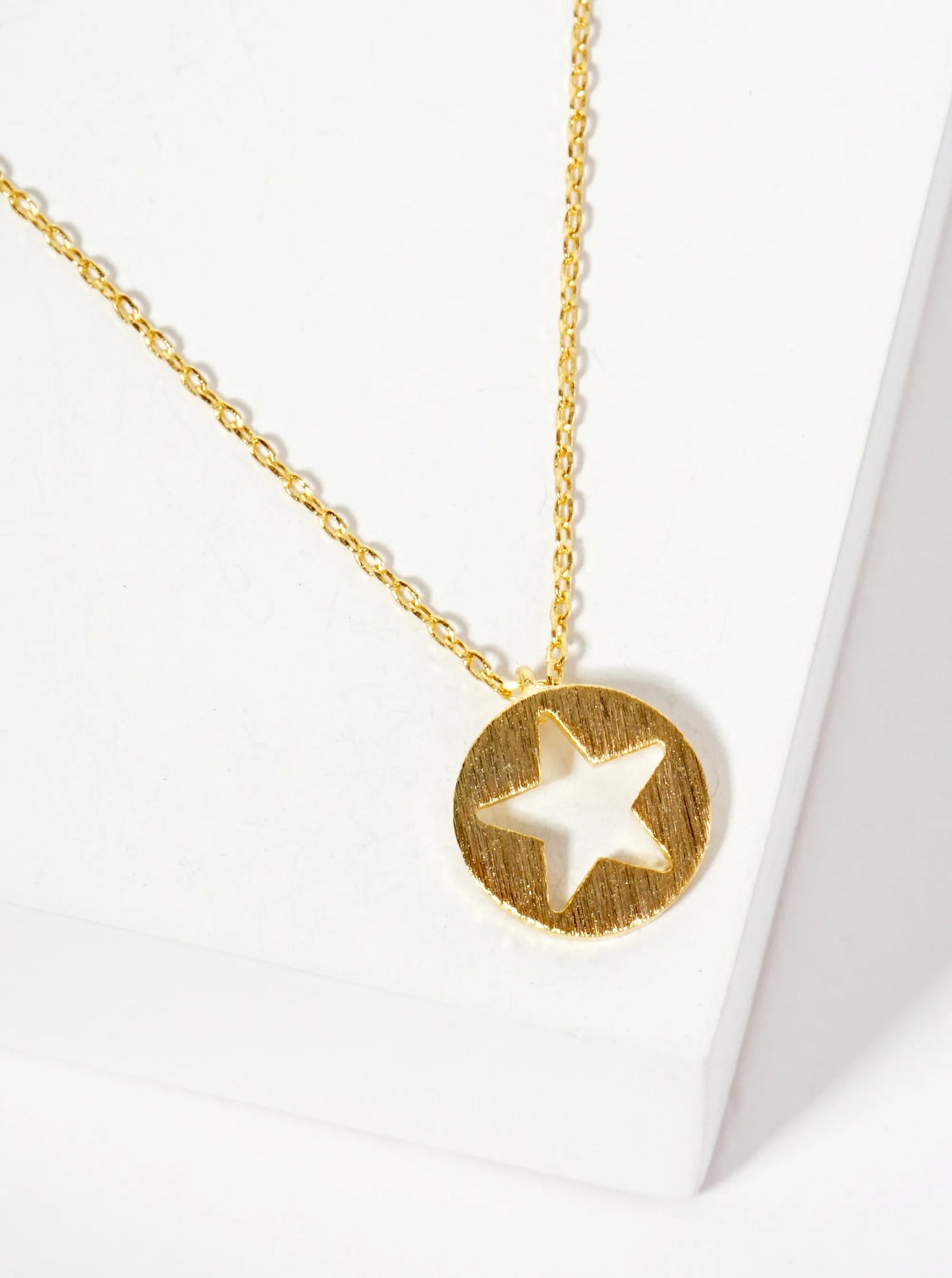 Celestial-Theme 18K-Gold-Dipped Brushed-Texture Star Cutout Round Pendant Necklace