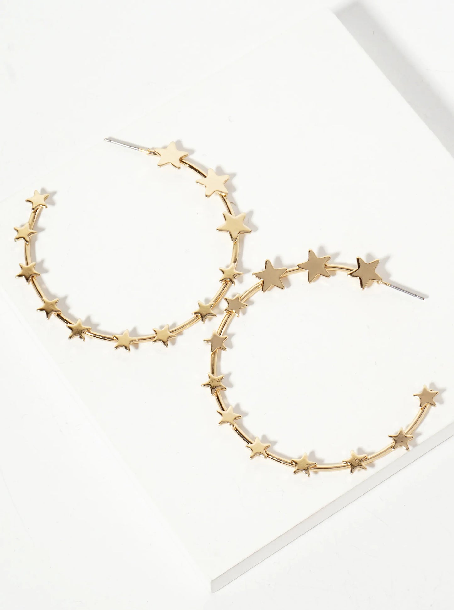 Celestial-Theme Graduated Stars Adorning The Line 45mm Open Hoop Earrings