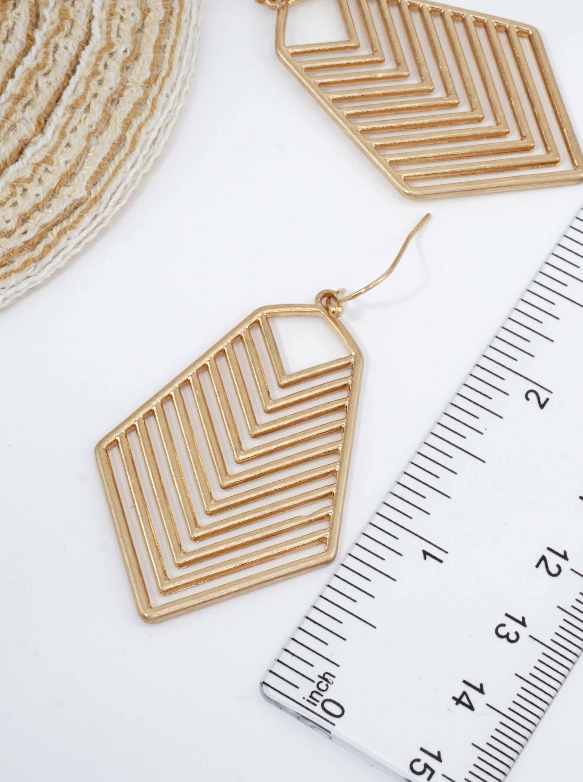 Chevron-Layered-Brushed-Dangle-Drop-Earrings-33-HE2423-WG-2-S17E6N20062926K1011.jpg