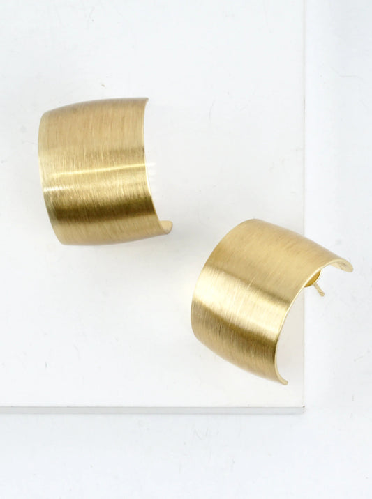 Chunky-Brushed-Satin-Brass-Hoop-Earrings-151-SE12162-GLD-0-6MM7VK04034726K0611.jpg