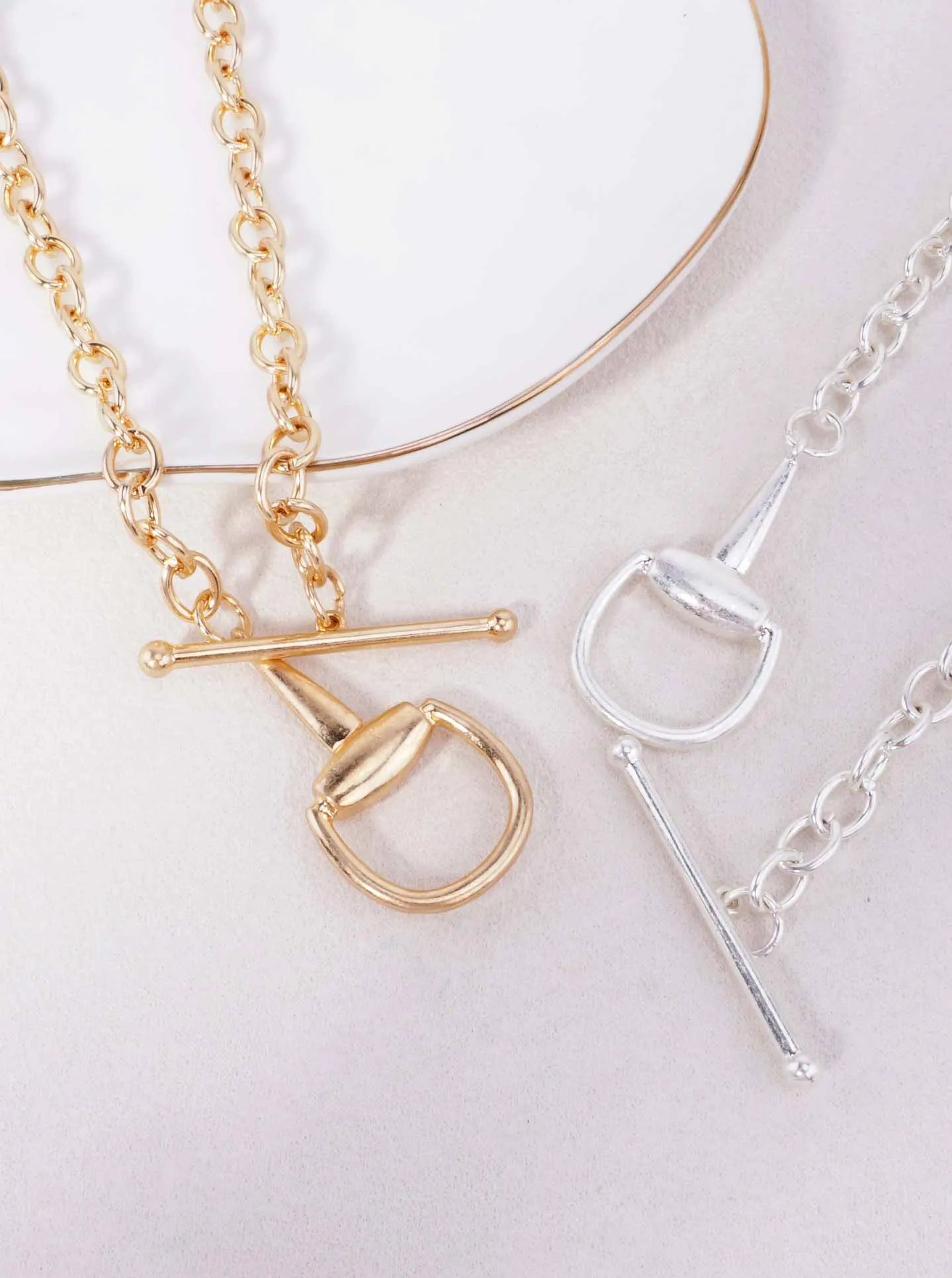 Chunky-Equestrian-Style-Choker-Necklace-150-SN5004-WG-2-QCM3V215073626K1246.jpg