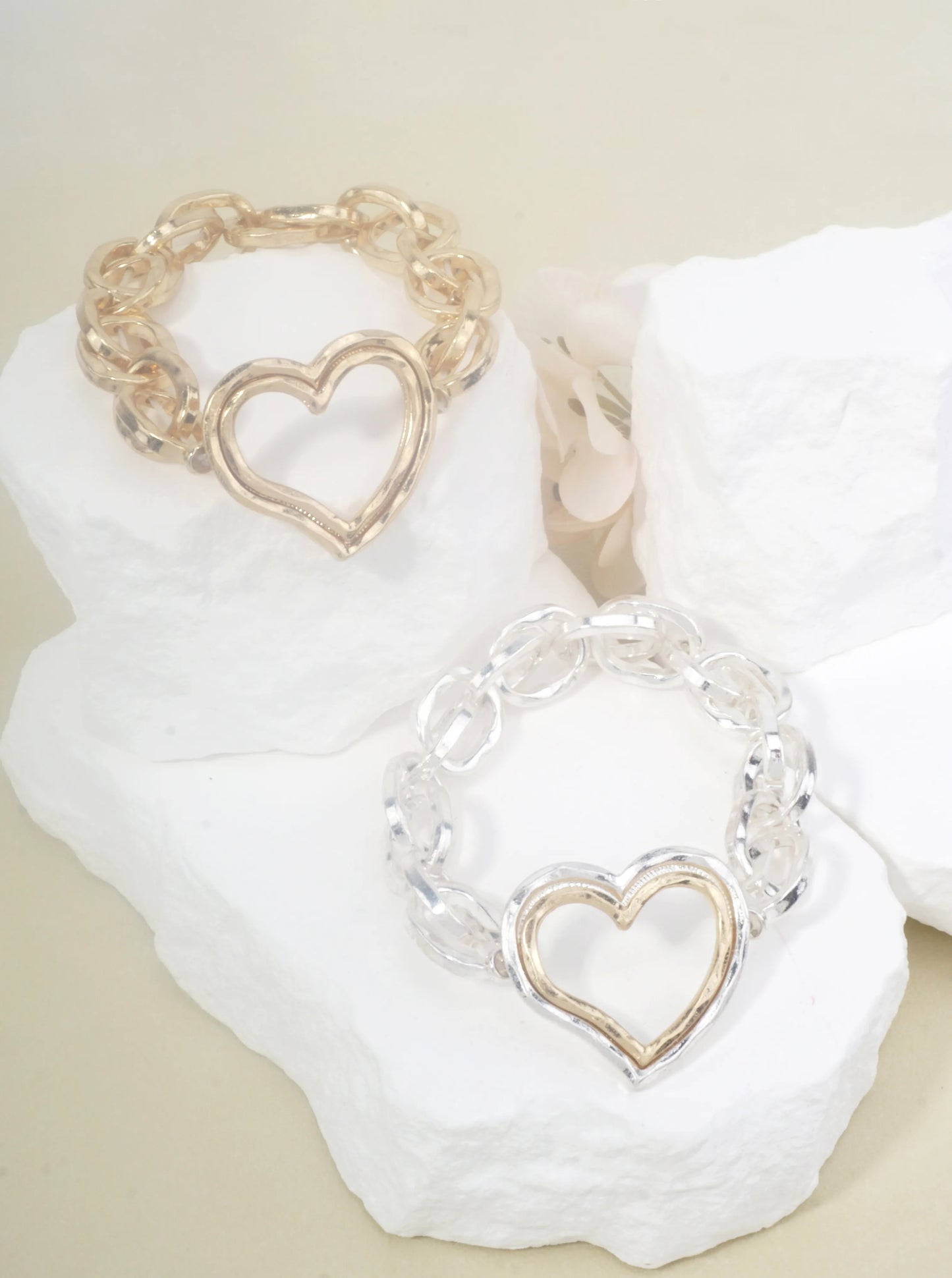 Chunky Hammered Chain Dual Heart Stretch Bracelet