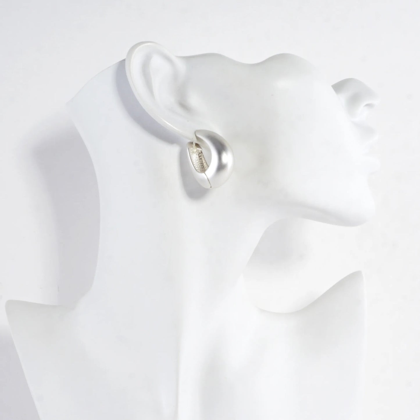 Chunky Sculpt Crescent Hoop Earrings Bottom HInge