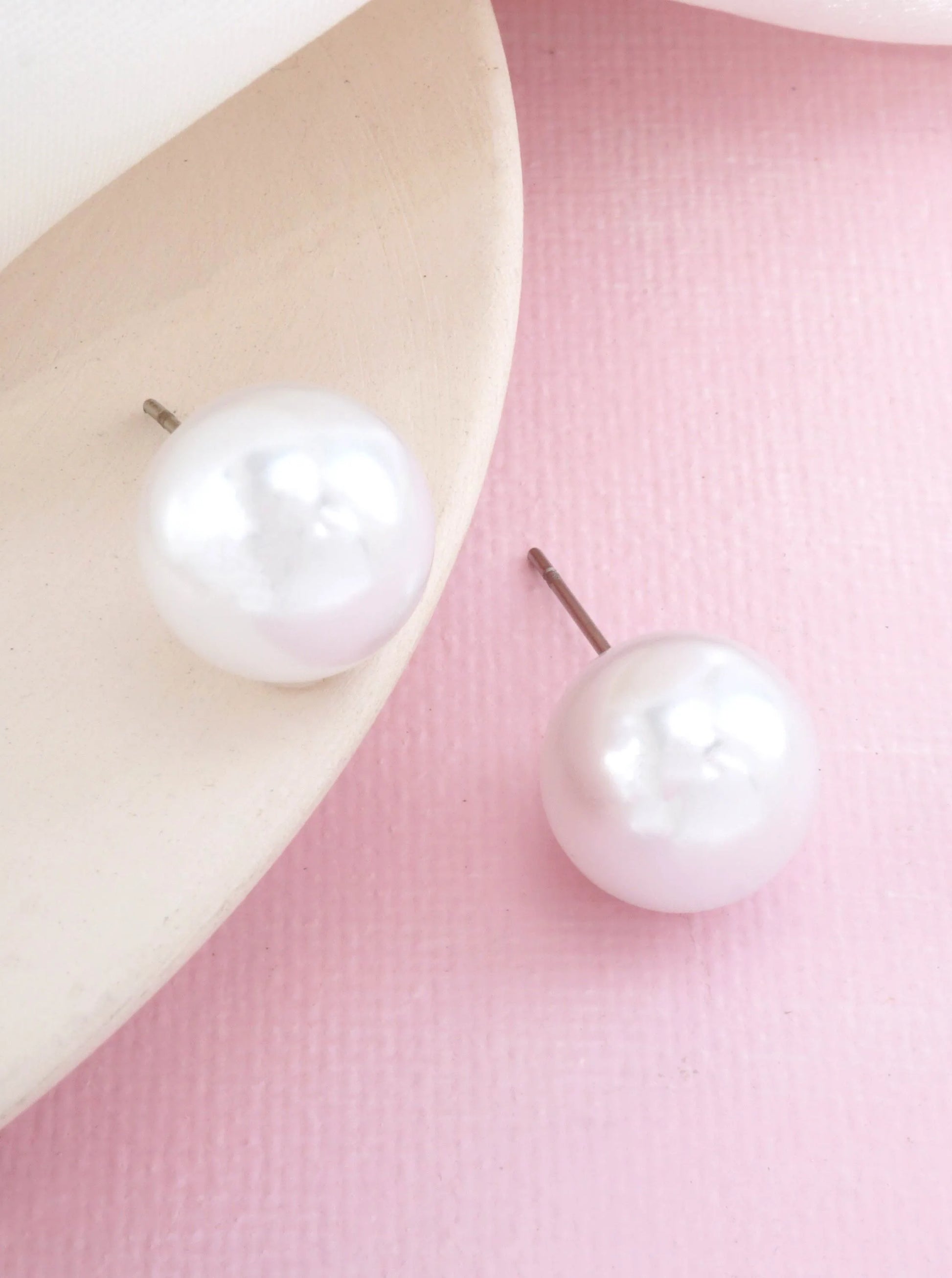 Classic-Round-Resin-Pearl-Stud-Earrings-12mm-149-AE6627-RHWH-0-FGSUAB06071226K1019.jpg