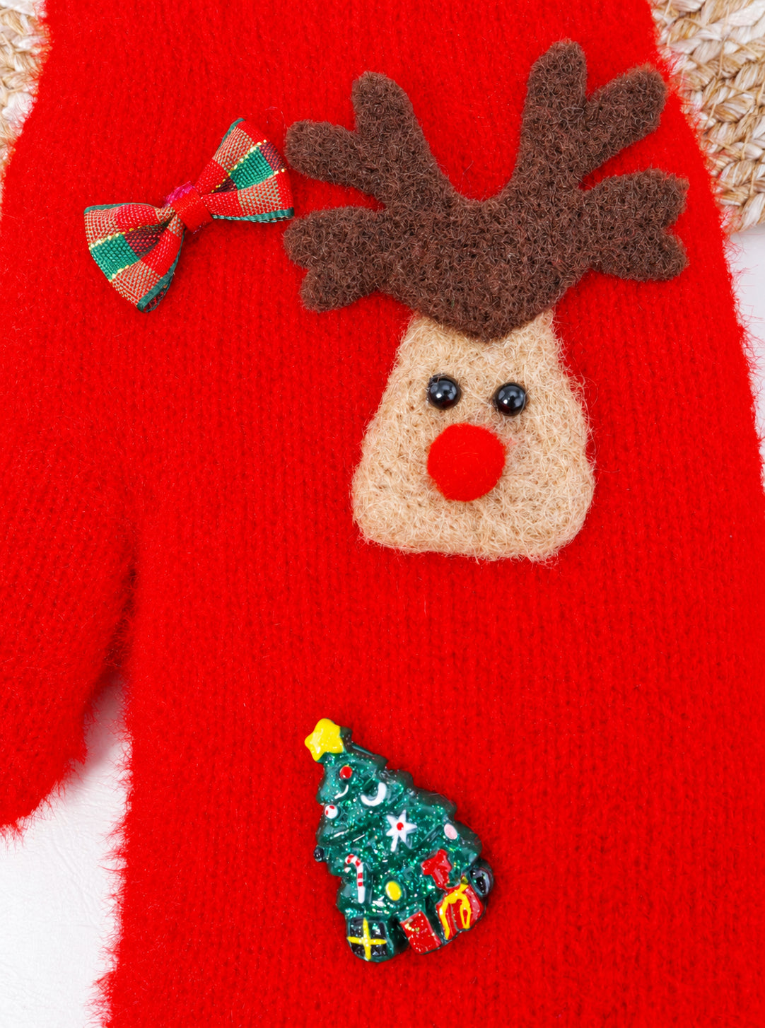 Cozy-Fuzzy-Santa-and-Reindeer-Character-Mittens-151-DG21005-RED-2-9IHDUB30092526K0359.jpg