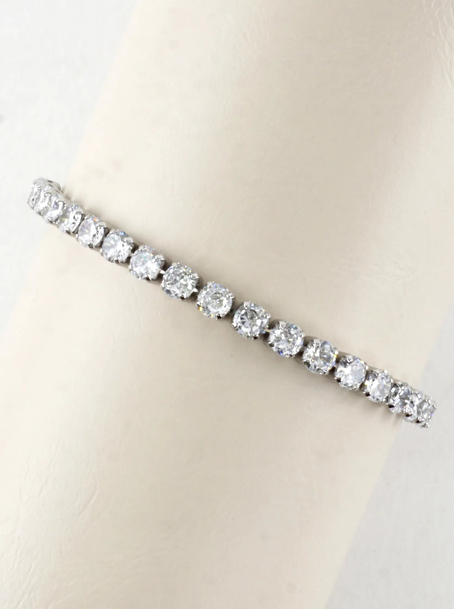Cubic Zirconia Prong Set 4mm Pull Tie Bracelet