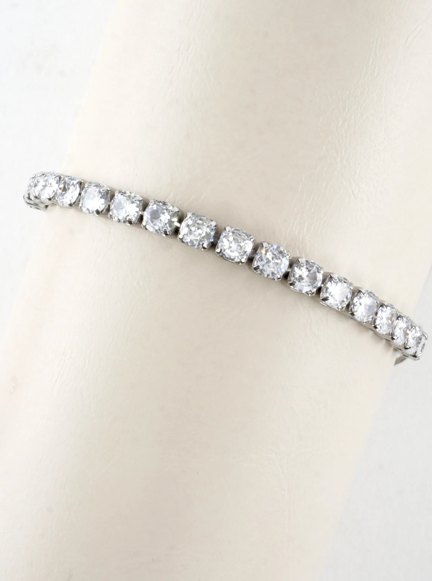 Cubic Zirconia Prong Set 5mm Pull Tie Bracelet