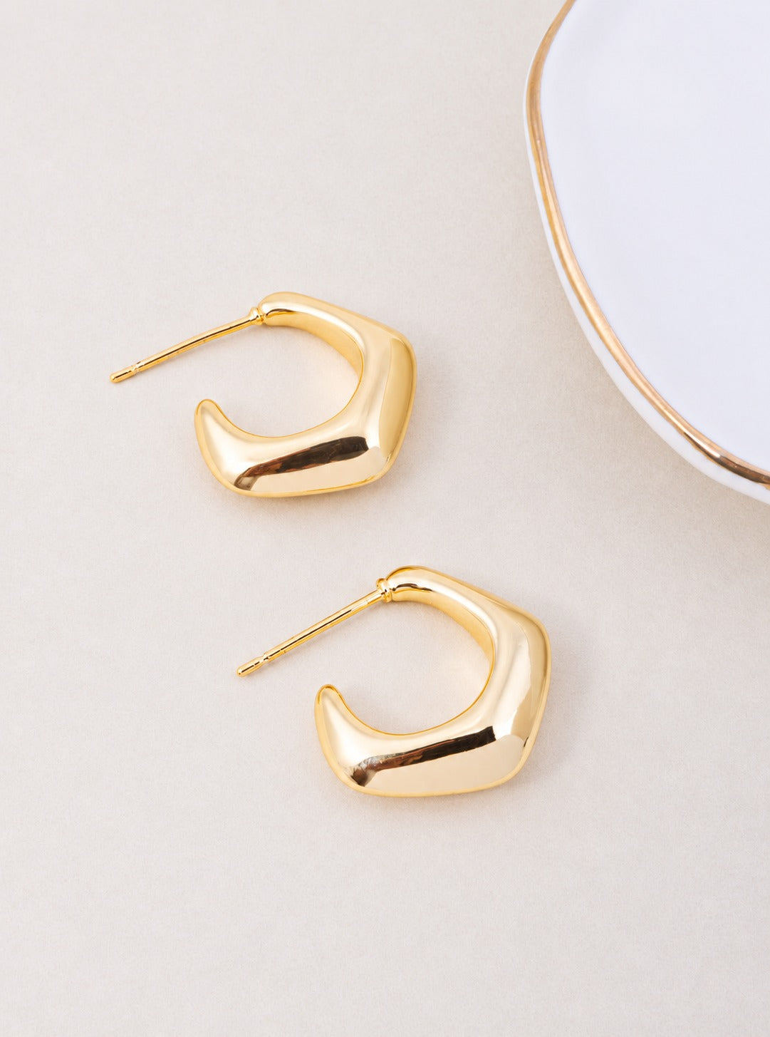 18K Gold Dipped Chunky Geometric Hoop Earrings - Gold