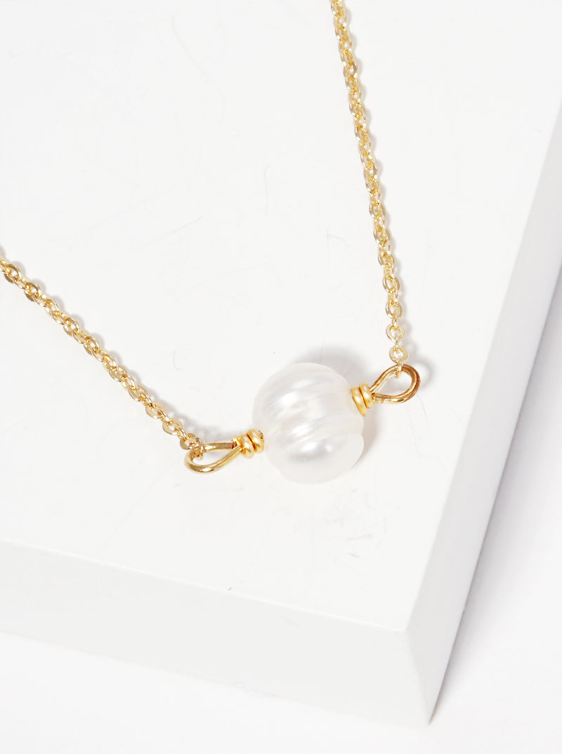 Dainty Glass Pearl Pendant 14 Inch Choker Necklace