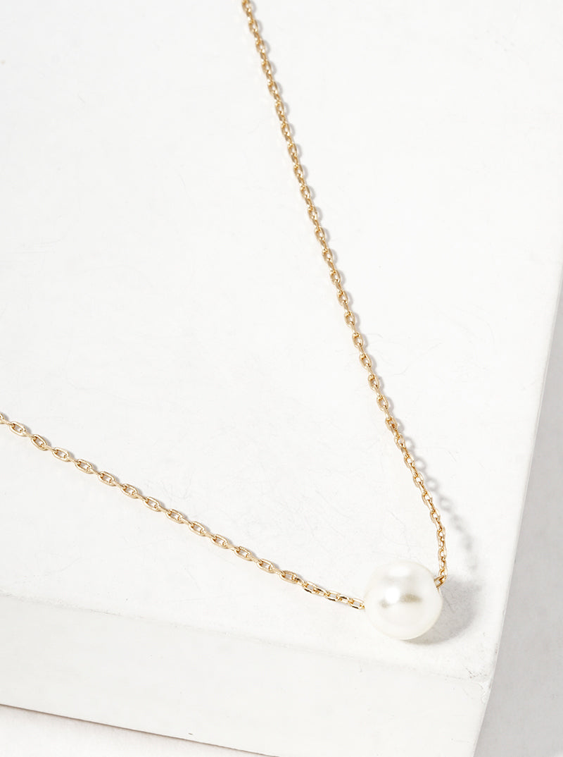 Dainty Pearl Bead Pendant Necklace