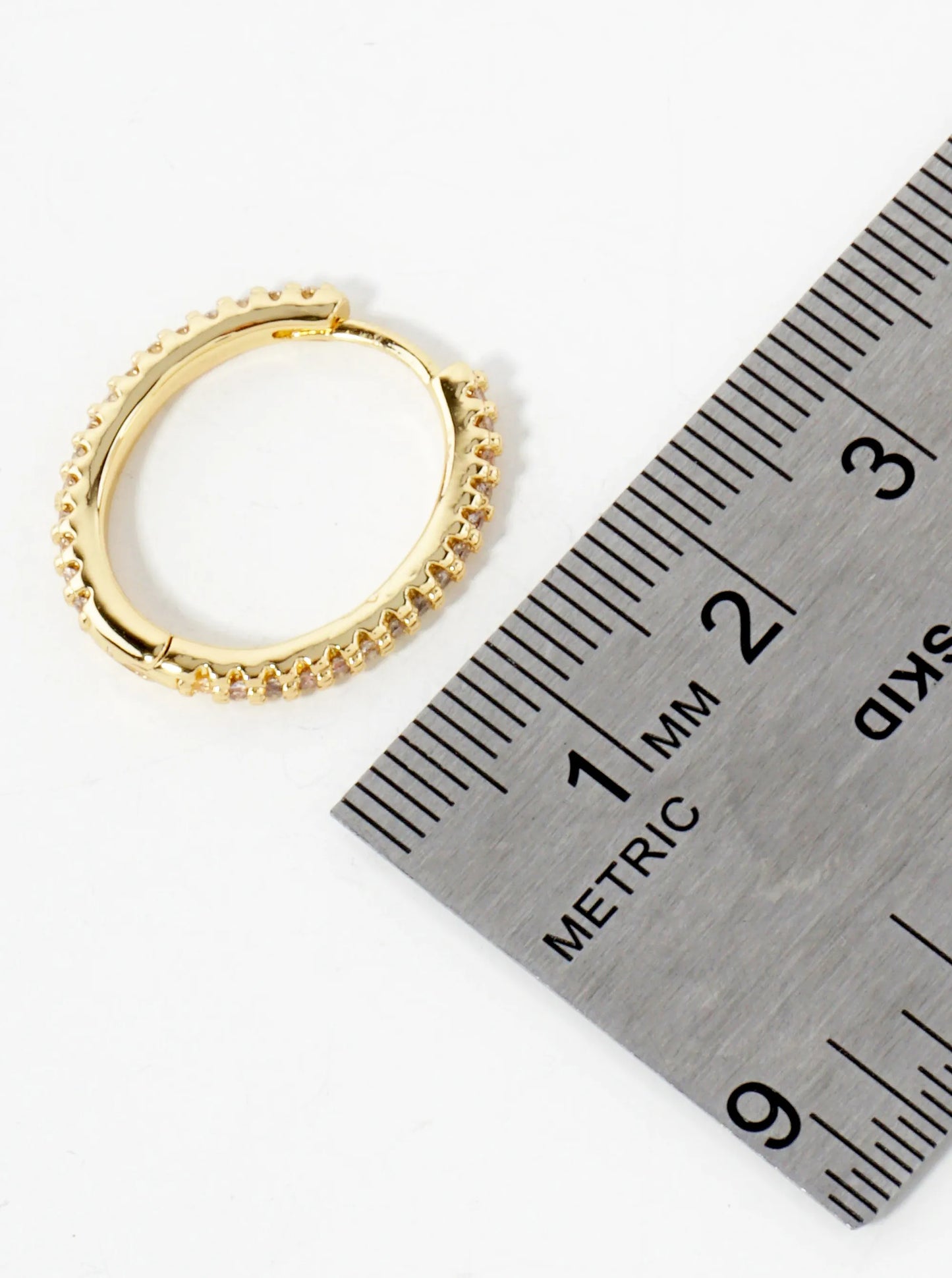Delicate French-V-Split-Set Cubic-Zirconia Oval Shaped 14K-Gold-Dipped 20mm Brass Hoop Earrings