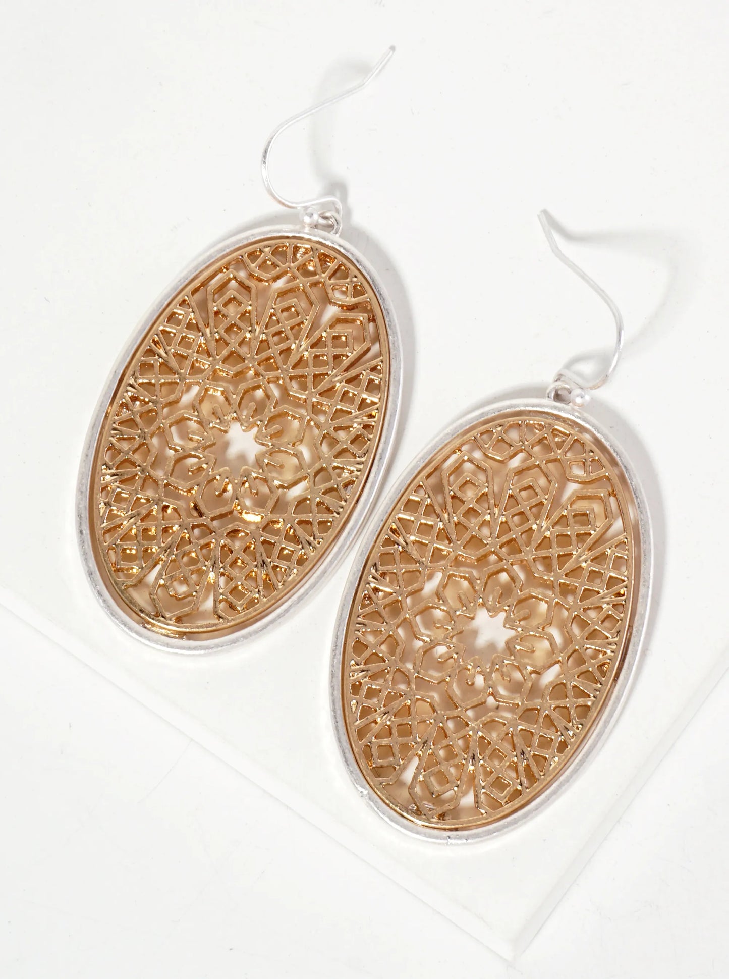 Dual-Tone Geometric-Pattern Filigree Oval Dangle Earrings