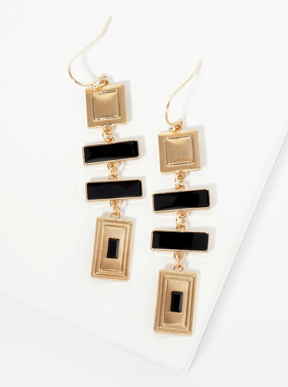 Edgy Dangle Earrings With Various Square Shapes