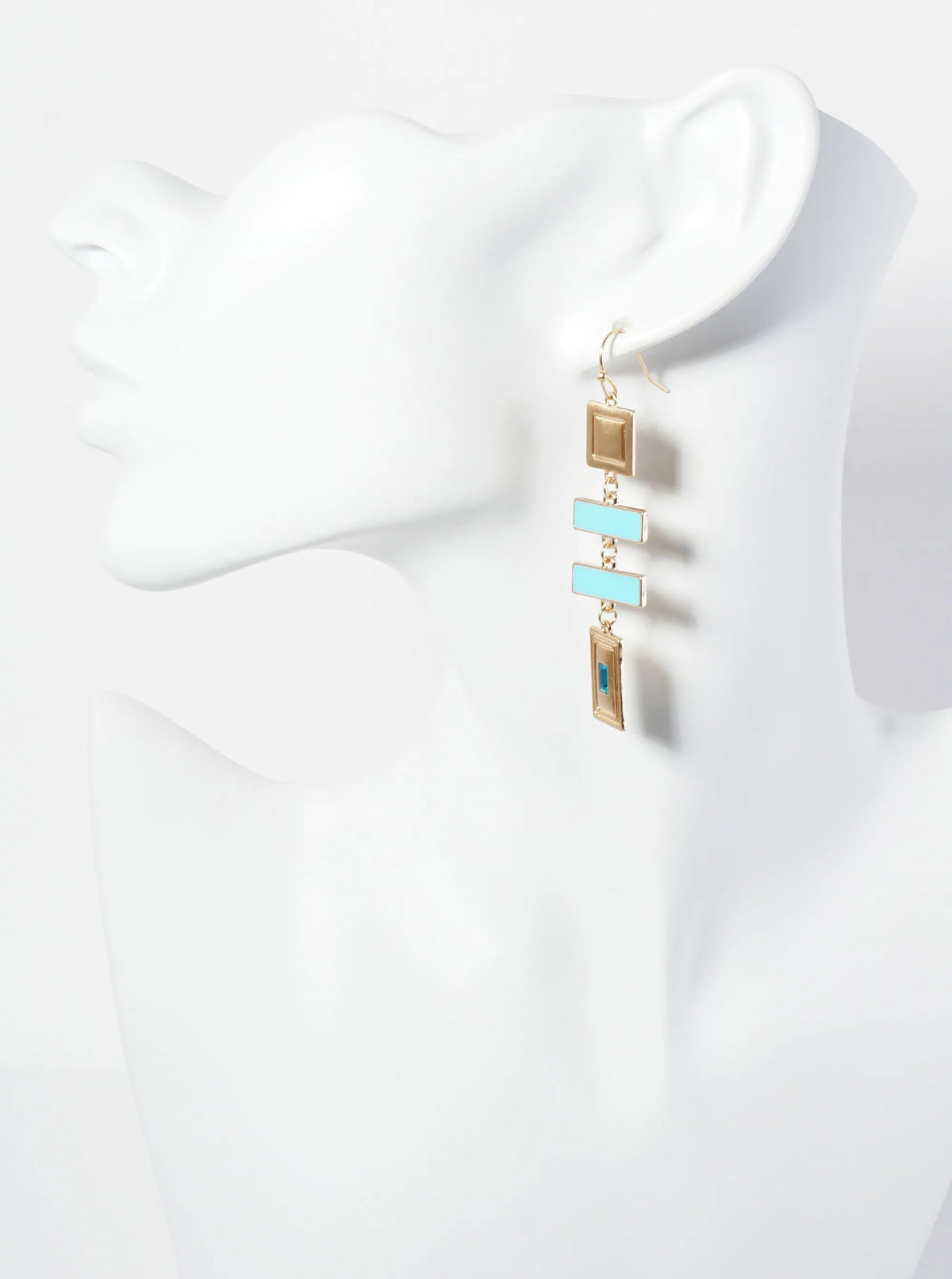 Edgy Dangle Earrings With Various Square Shapes