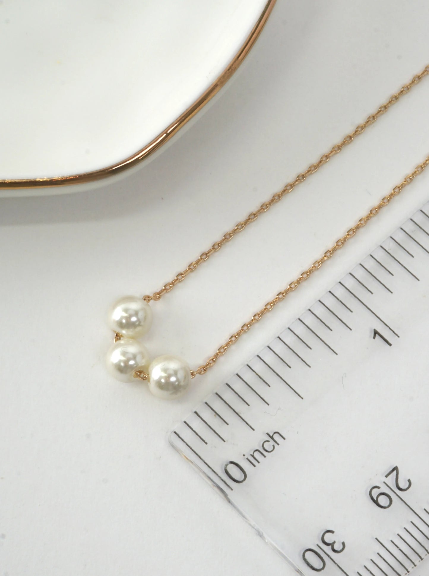 Elegant Pearl Trio Pendant Necklace