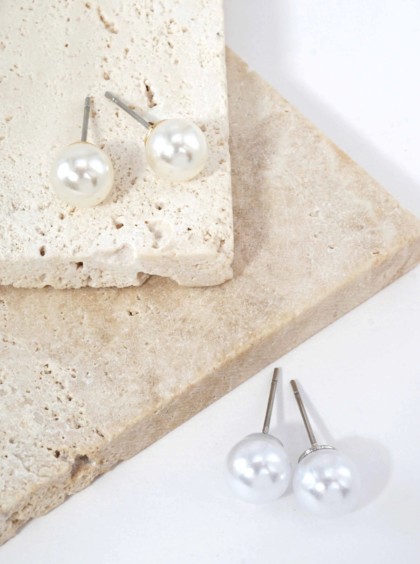 Elegant-Resin-Pearl-Ball-Beaded-Stud-Earrings-8mm-149-AE6626-GDCR-1-QSPBWY06073126K1019.jpg