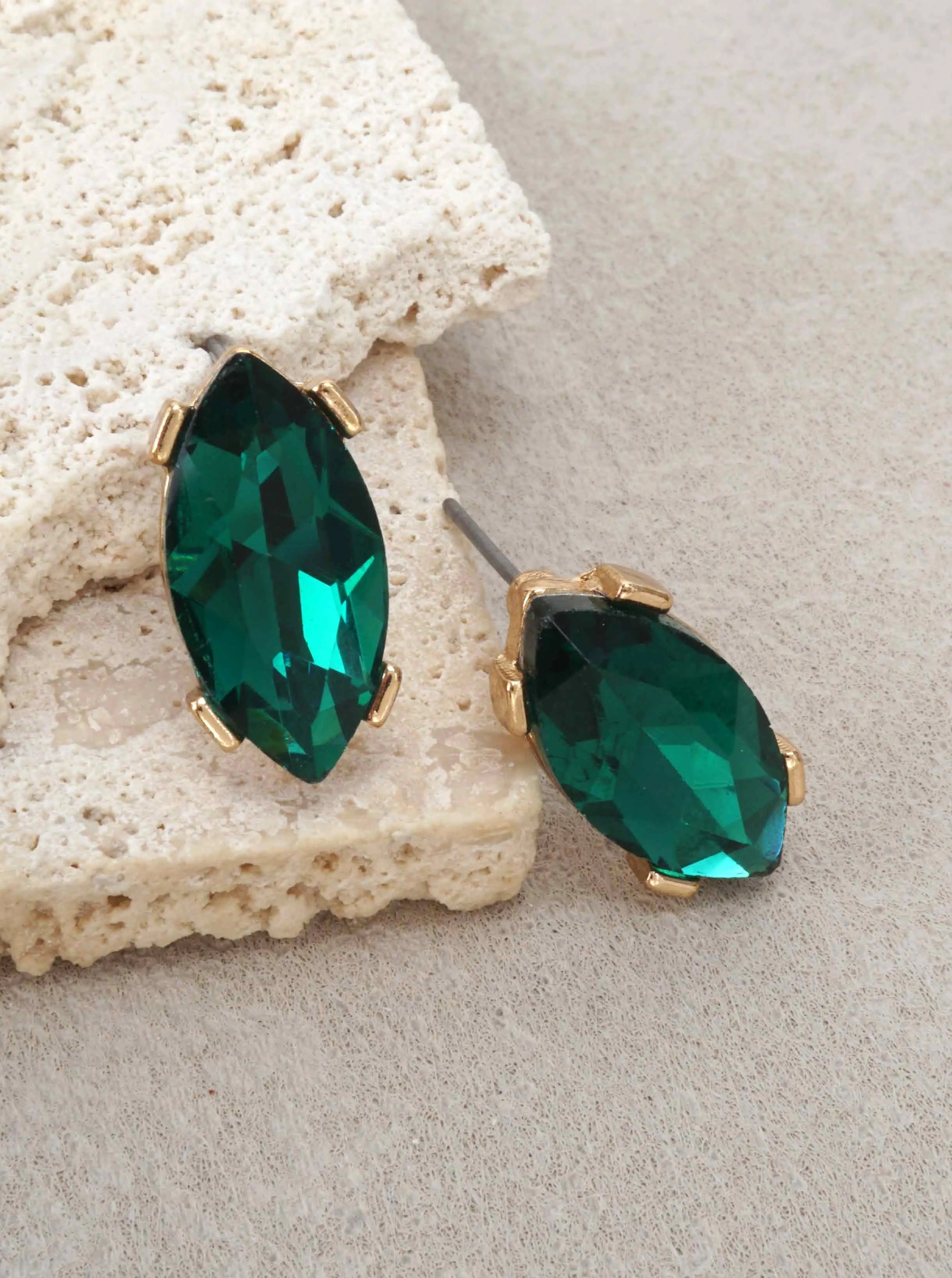 Faceted-Marquise-Glass-Stud-Earrings-61-E8086-EM-0-JEG0O202071626K0318.jpg