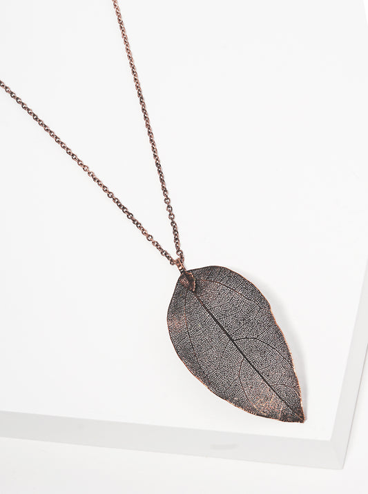 Filigree Leaf Pendant Lightweight Long Necklace