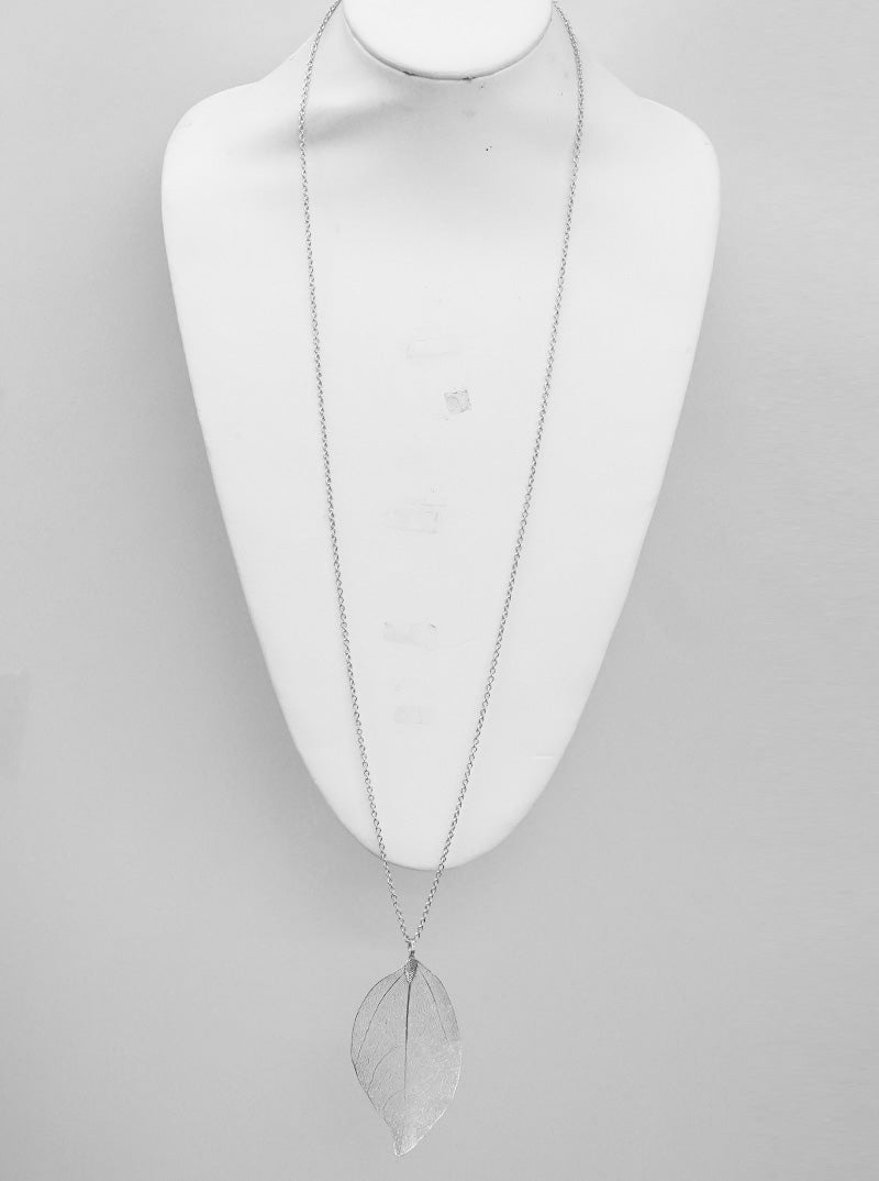 Filigree Leaf Pendant Lightweight Long Necklace