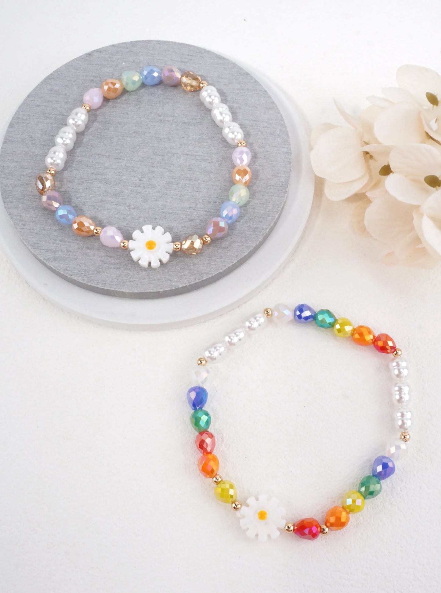 Floral Stretch Resin Pearl Beaded Bracelet