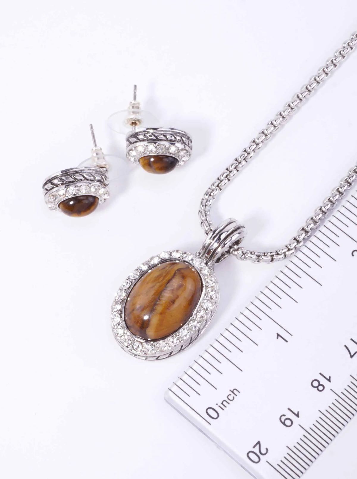 Semiprecious Stone Oval Pendant Necklace Set