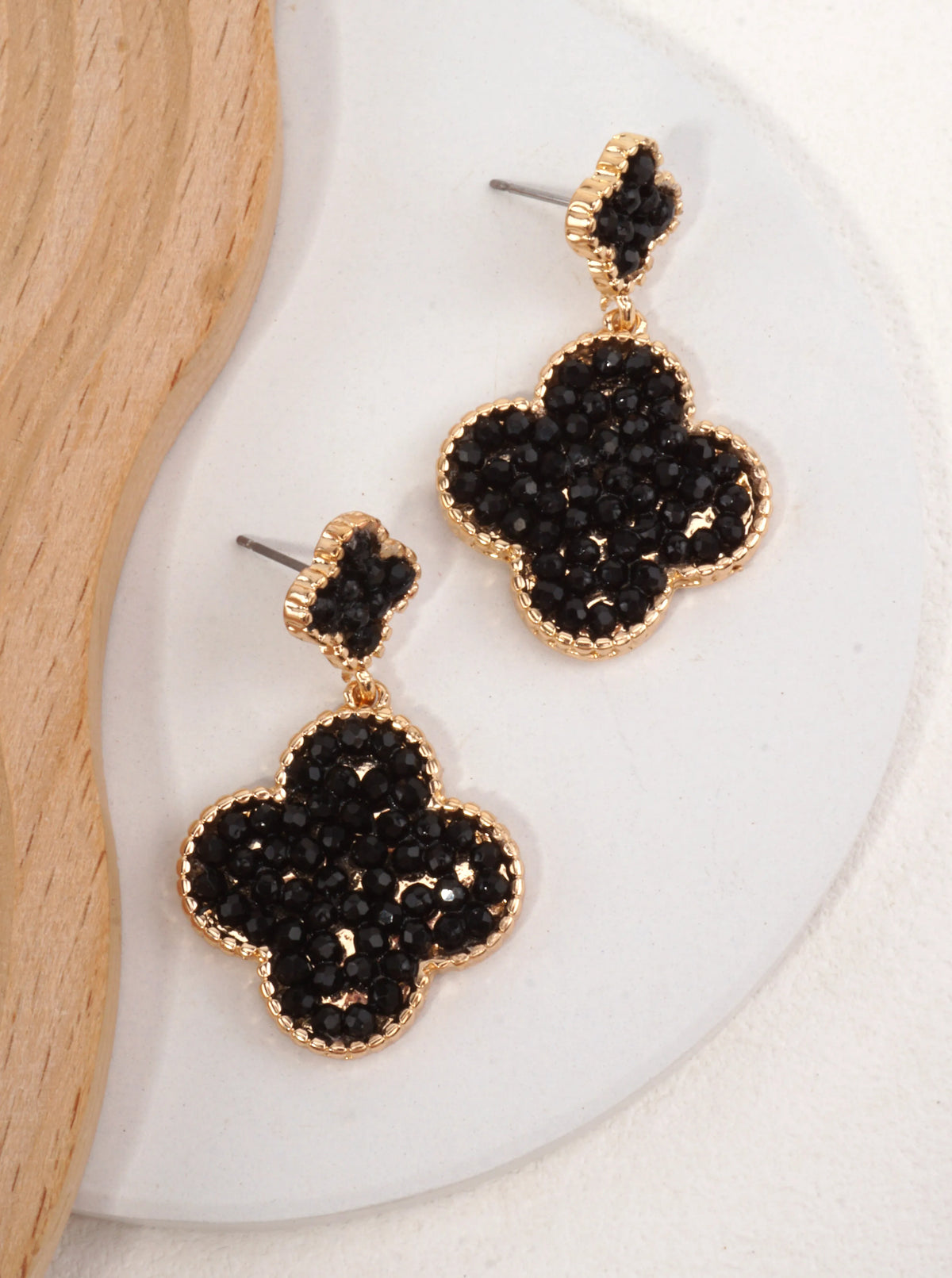 Pearlized Quatrefoil Dangle Drop Earrings