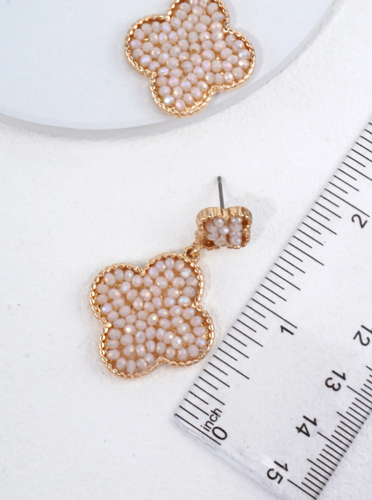 Pearlized Quatrefoil Dangle Drop Earrings