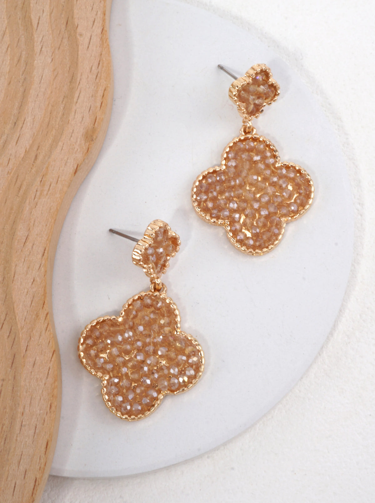 Pearlized Quatrefoil Dangle Drop Earrings