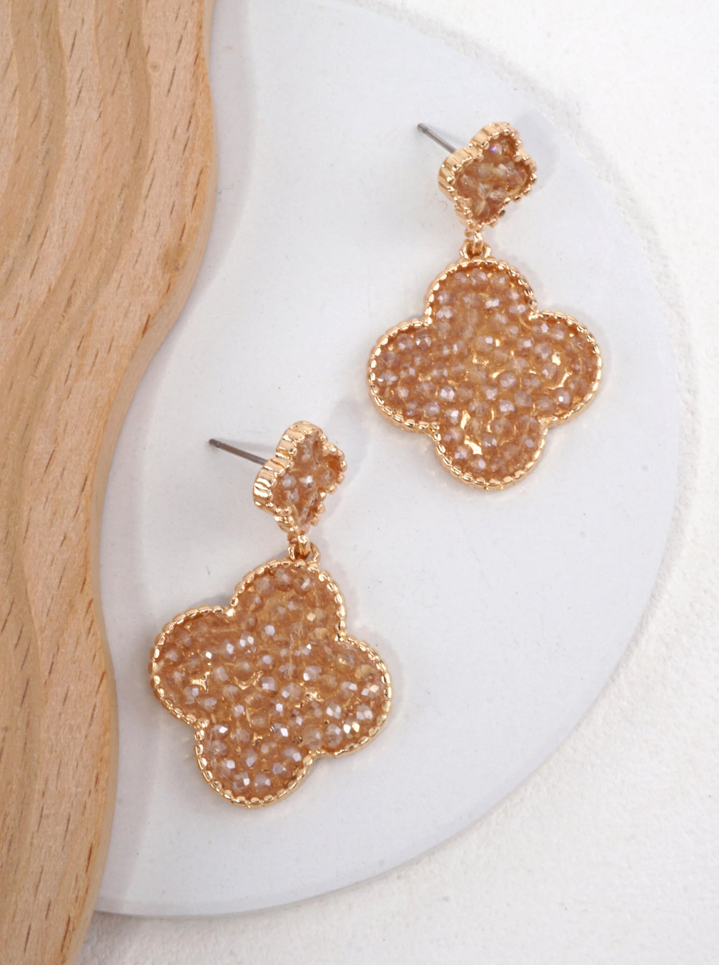 Pearlized Quatrefoil Dangle Drop Earrings