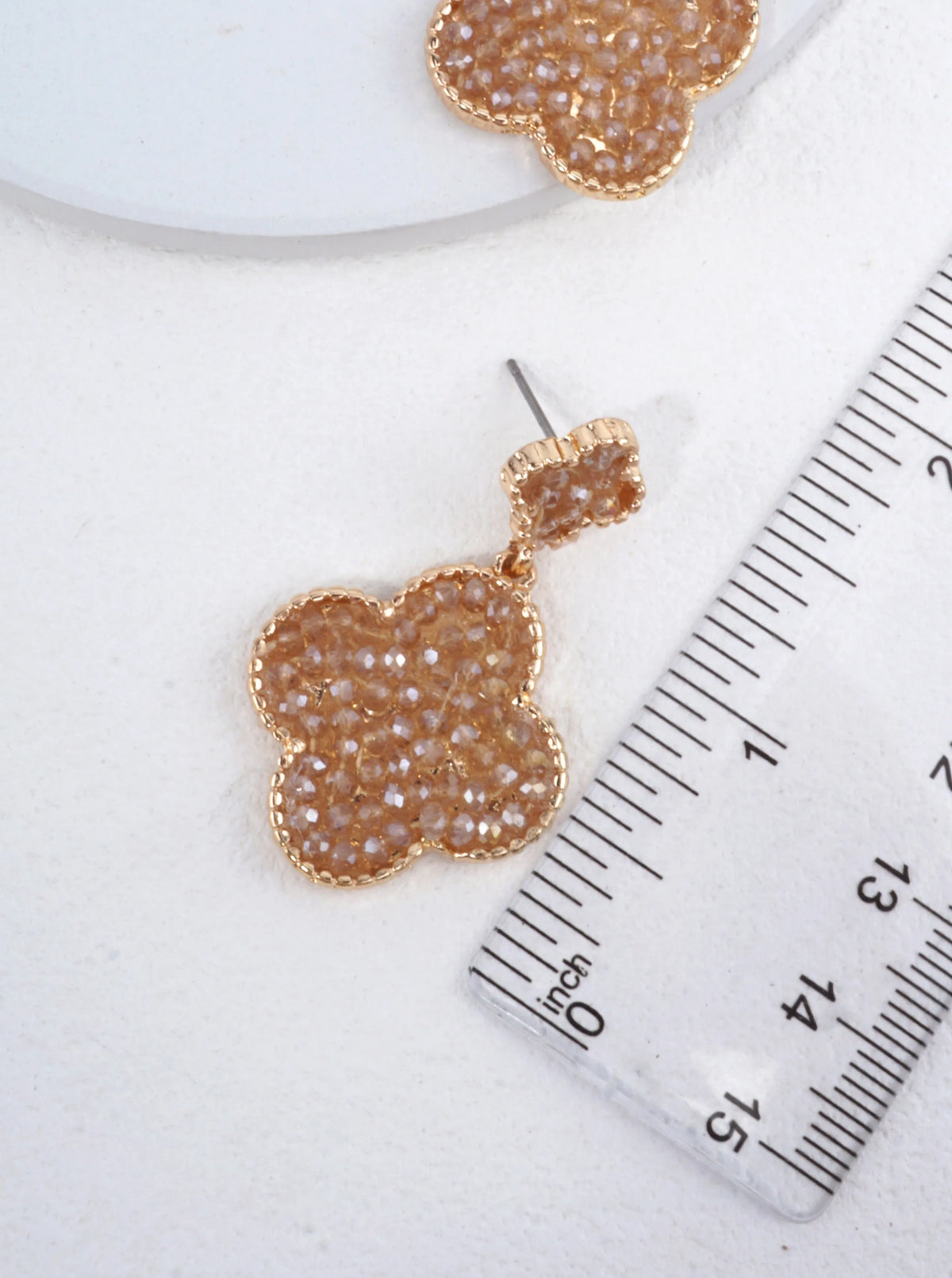Pearlized Quatrefoil Dangle Drop Earrings