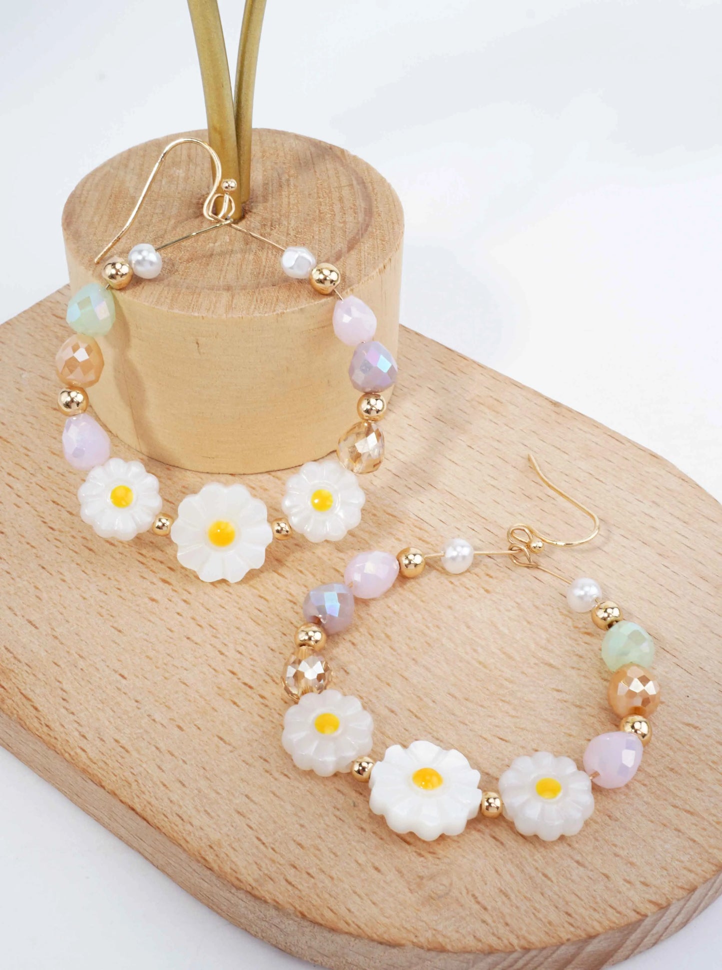 Beaded Daisy Dangle Earrings