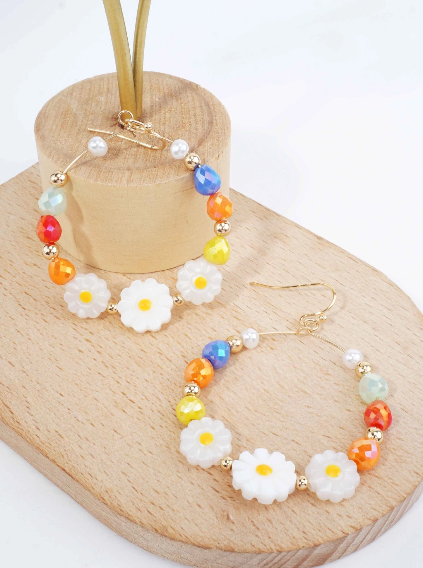 Beaded Daisy Dangle Earrings