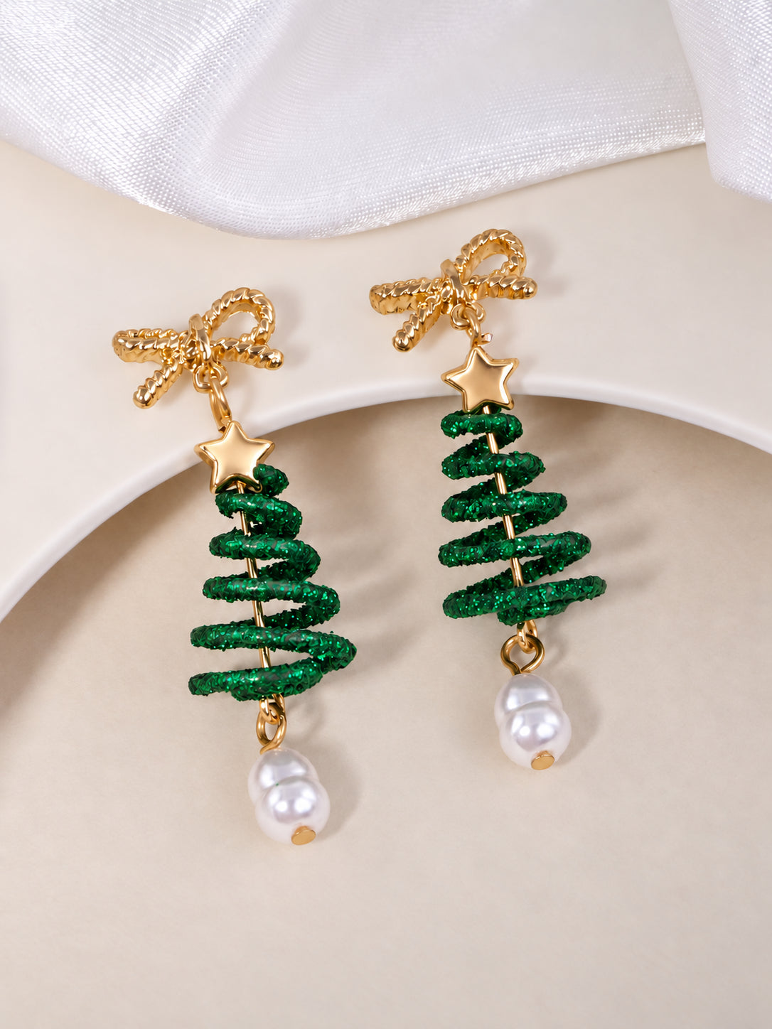Pearl Textured Christmas Tree Bow Drop Earrings