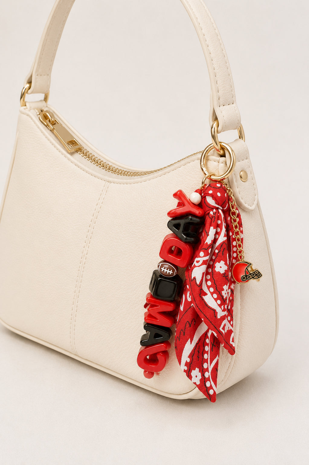 Game-Day-Bandana-Bag-Charm-31-GSK0106-RDBK-2-53JOOO26062726K0557.jpg