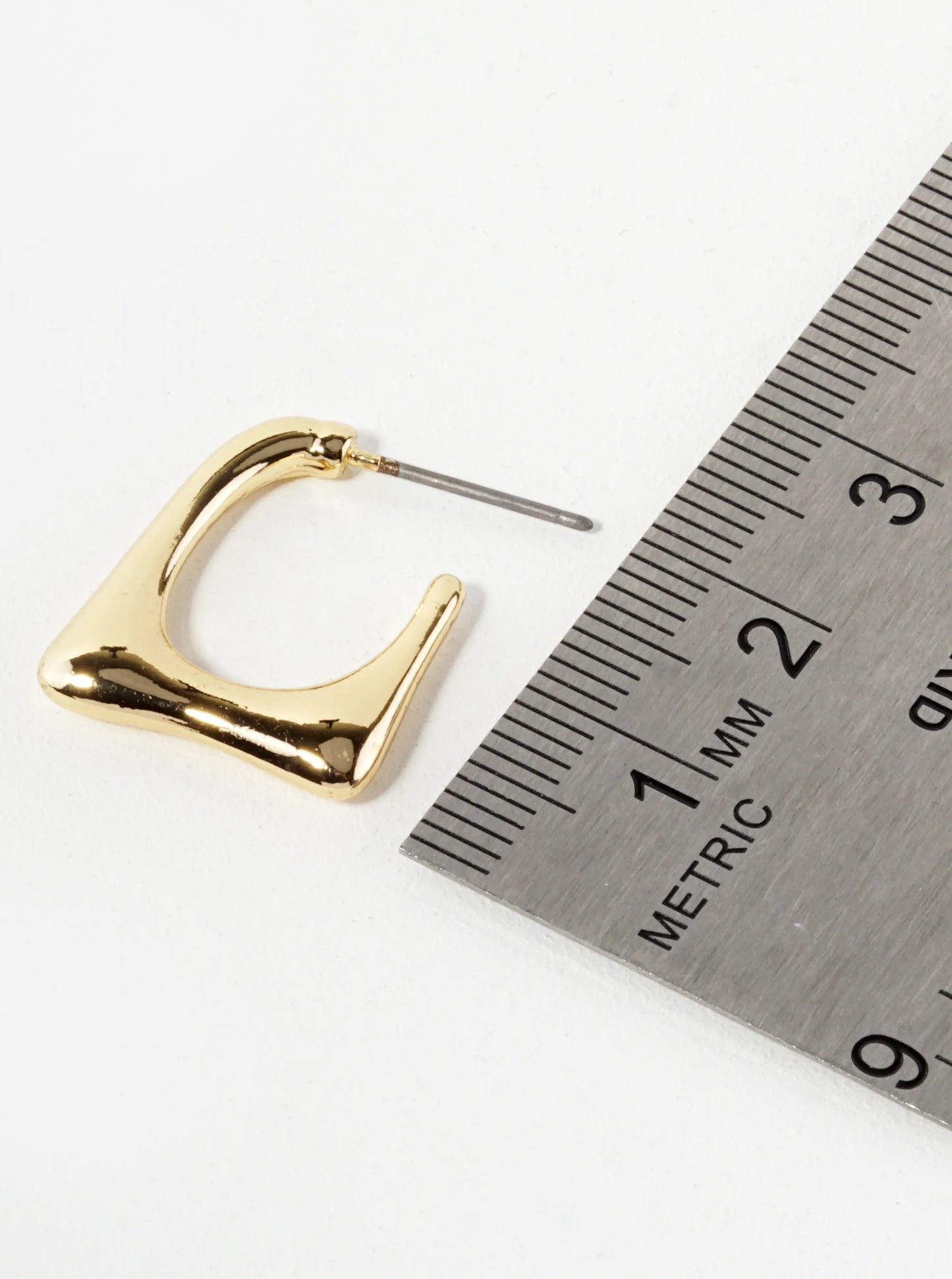 Geometric Rectangular Tapered 20mm Hoop Earrings
