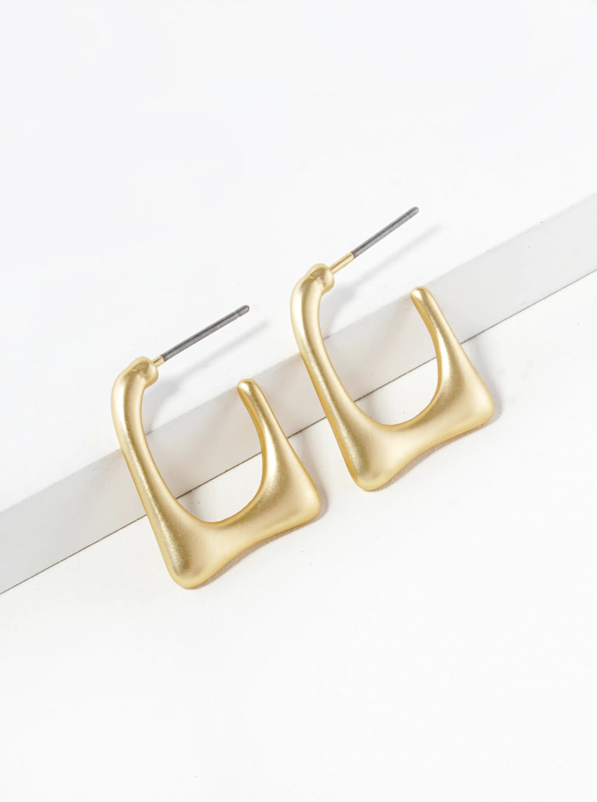Geometric Rectangular Tapered 20mm Hoop Earrings
